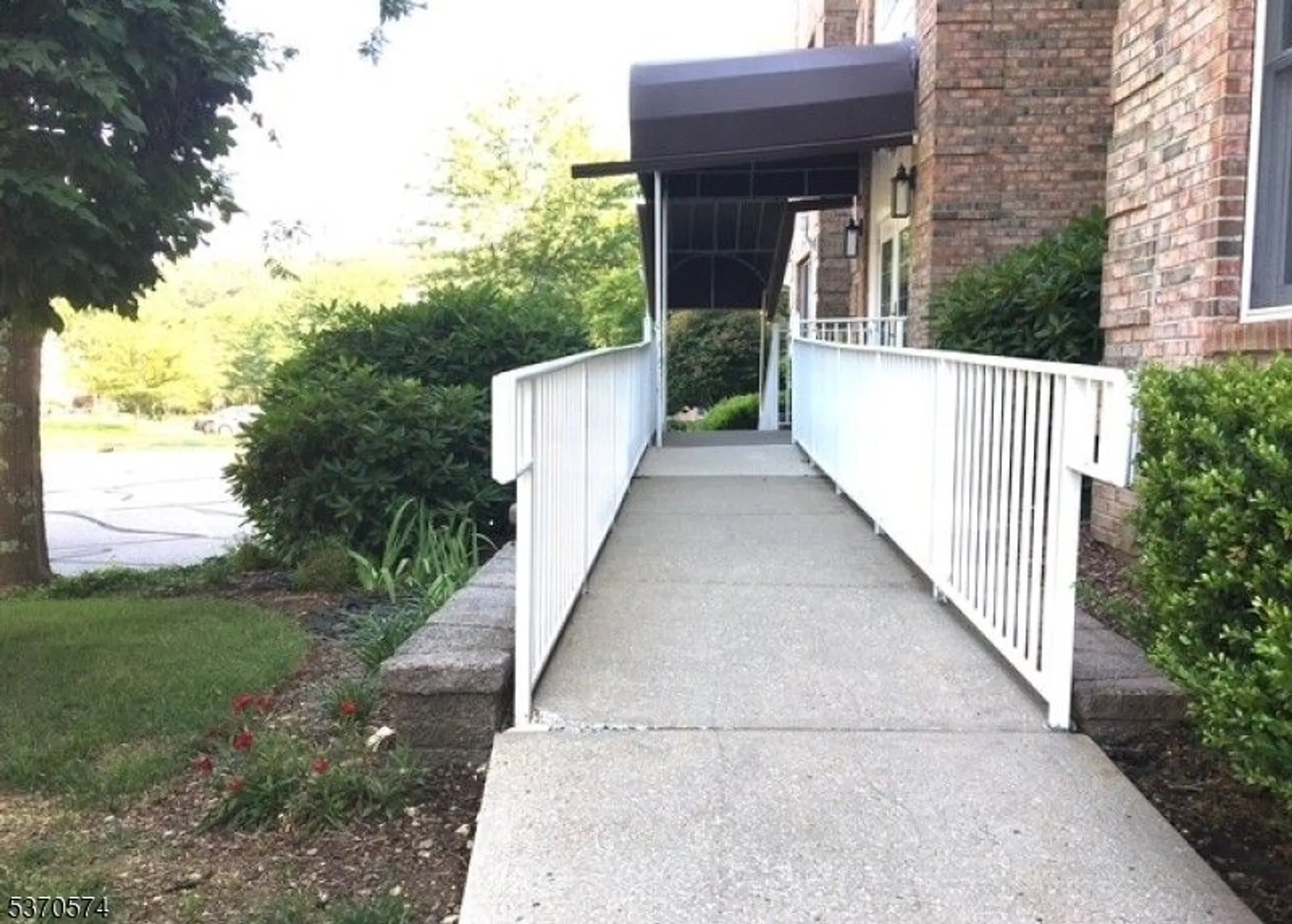 Property Slideshow image 20 of 28 | 38 ridgeview ln, Mount Arlington, NJ, 07856