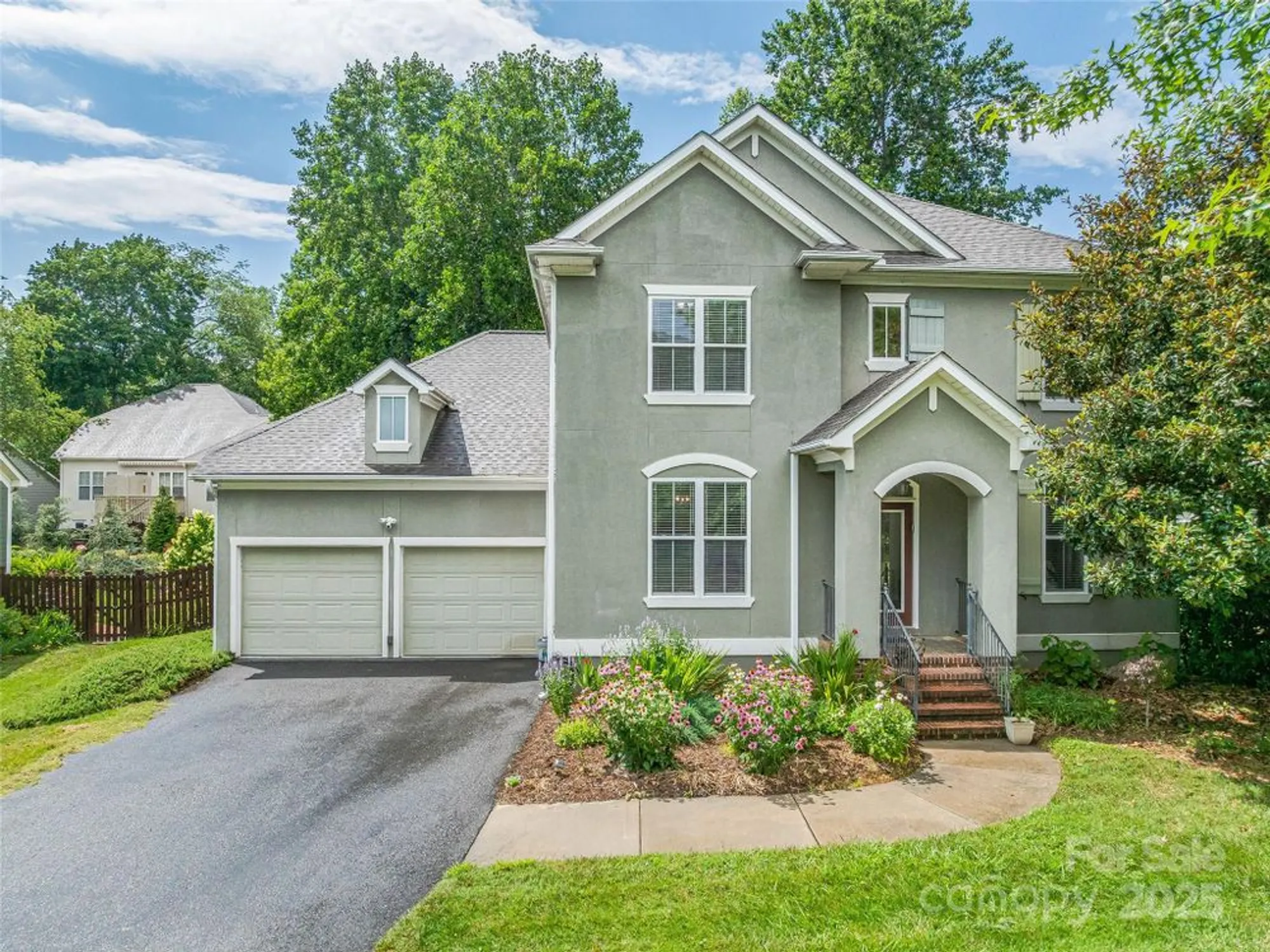 Property Slideshow image 2 of 36 | 257 fennel dun cir, Biltmore Lake, NC, 28715