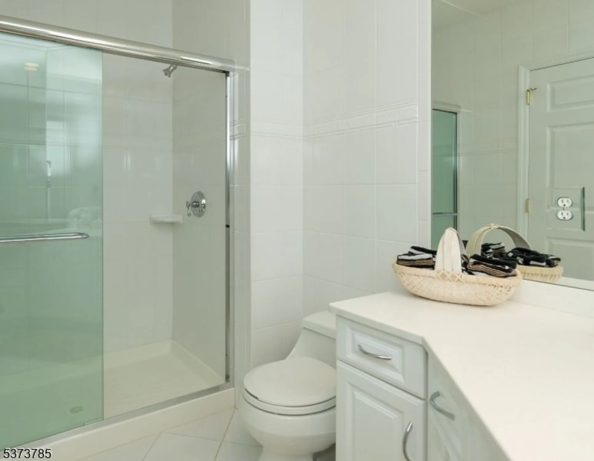 Property Slideshow image 24 of 43 | 3212 franklin ln # 212, Rockaway Boro, NJ, 07866