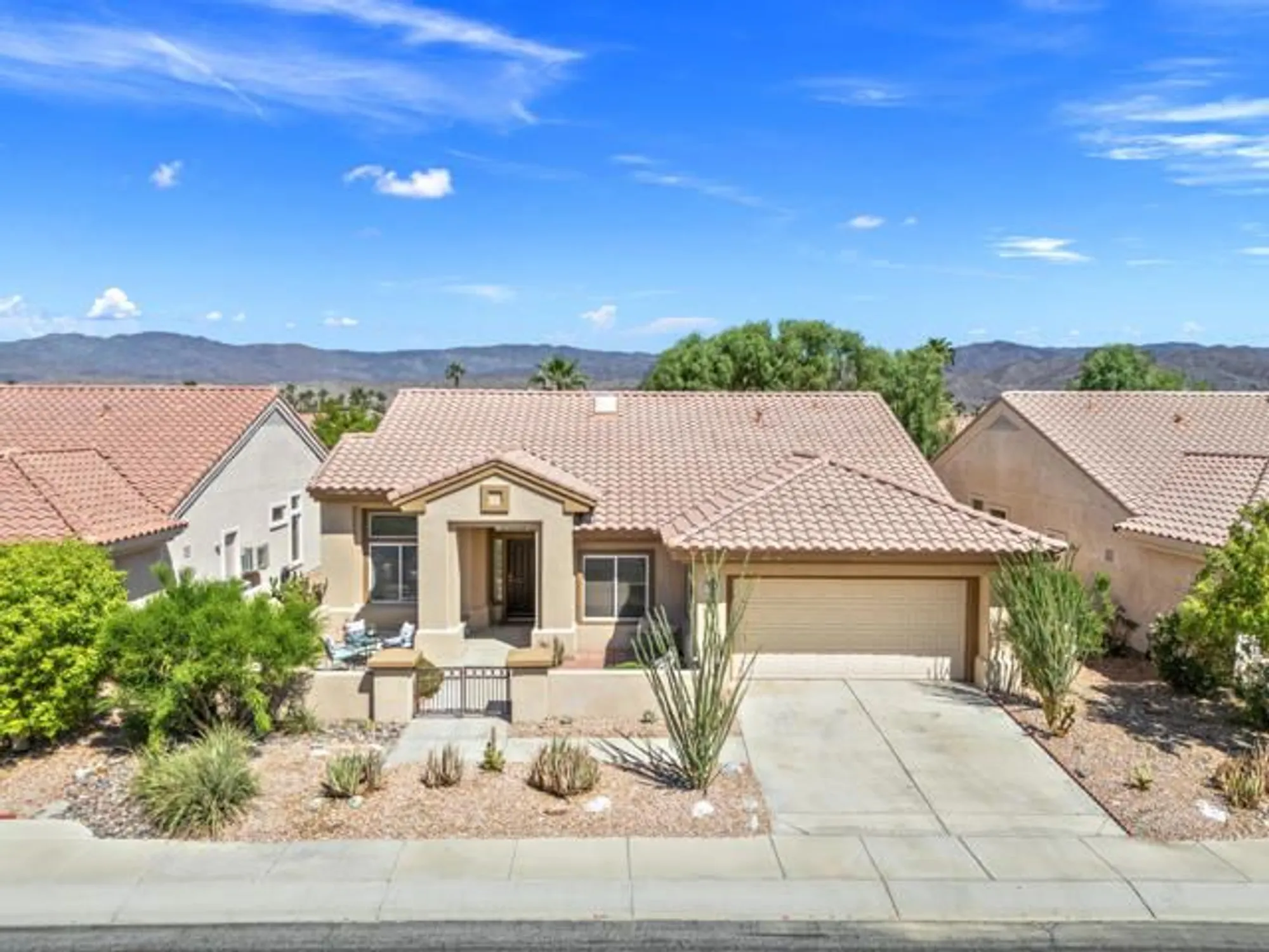 Property Slideshow image 1 of 42 | 78302 silver sage dr, Palm Desert, CA, 92211