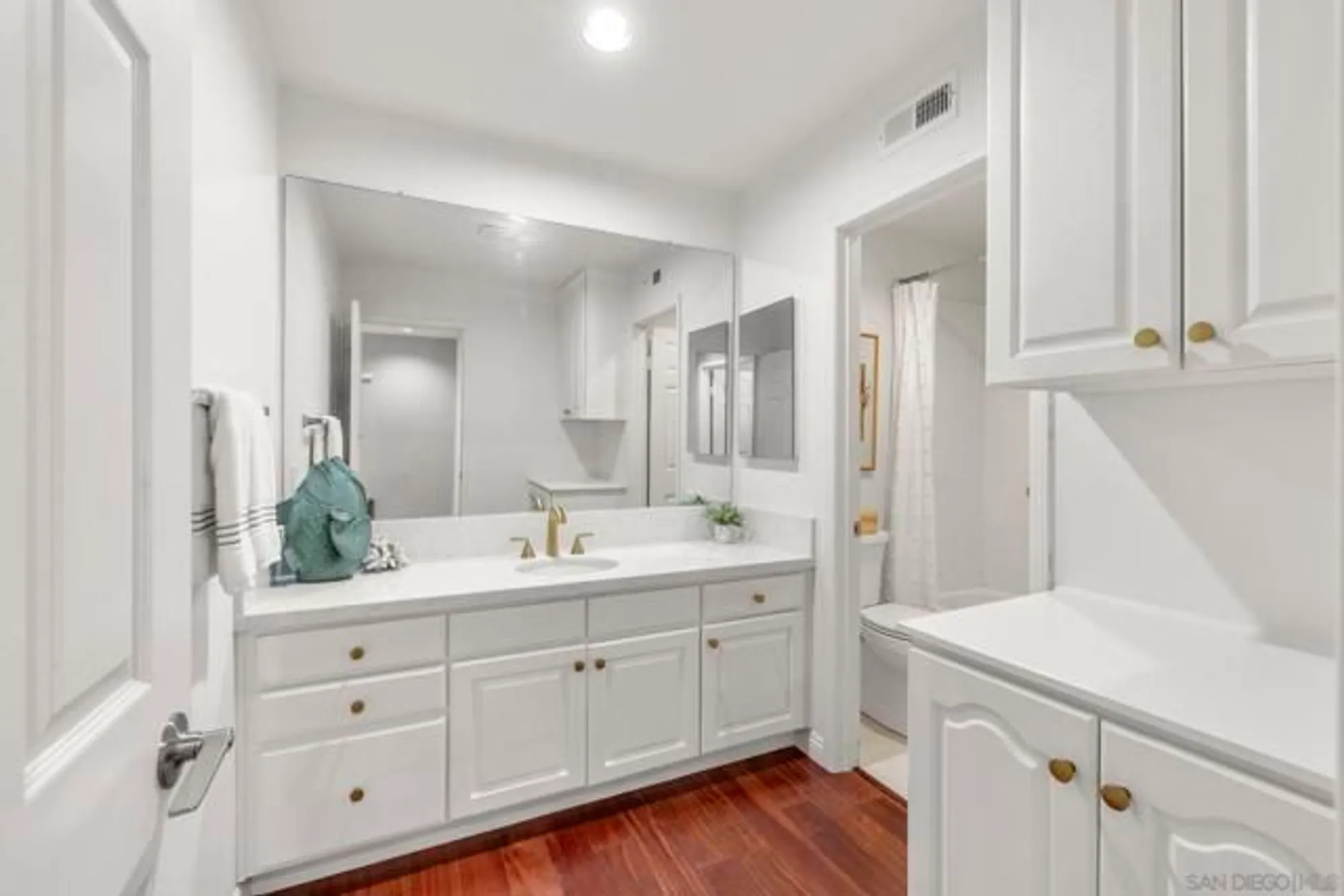 Property Slideshow image 23 of 35 | 3335 genoa way 112, Oceanside, CA, 92056