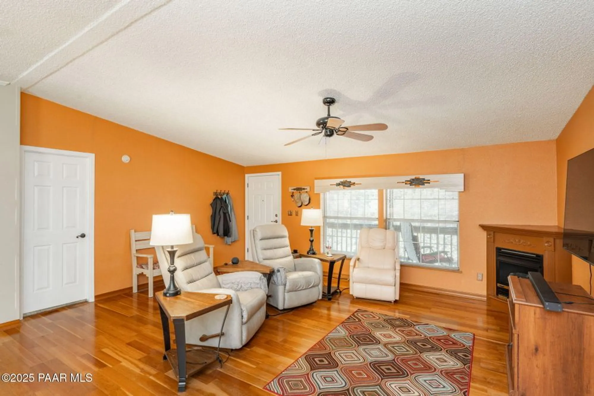 Property Slideshow image 10 of 35 | 2493 hilltop rd, Prescott, AZ, 86301