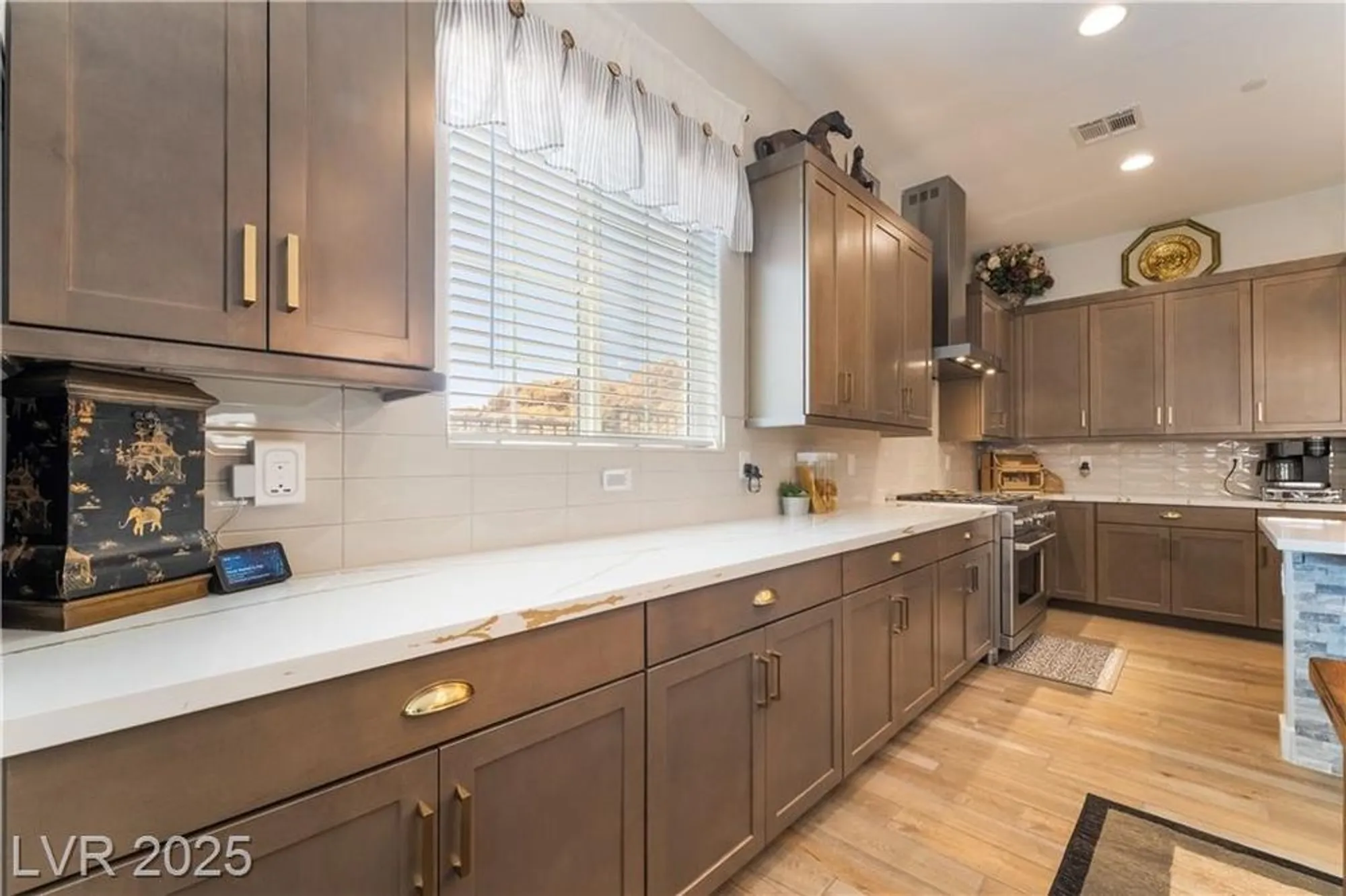 Property Slideshow image 13 of 80 | 68 cathedral wash pl, Henderson, NV, 89011