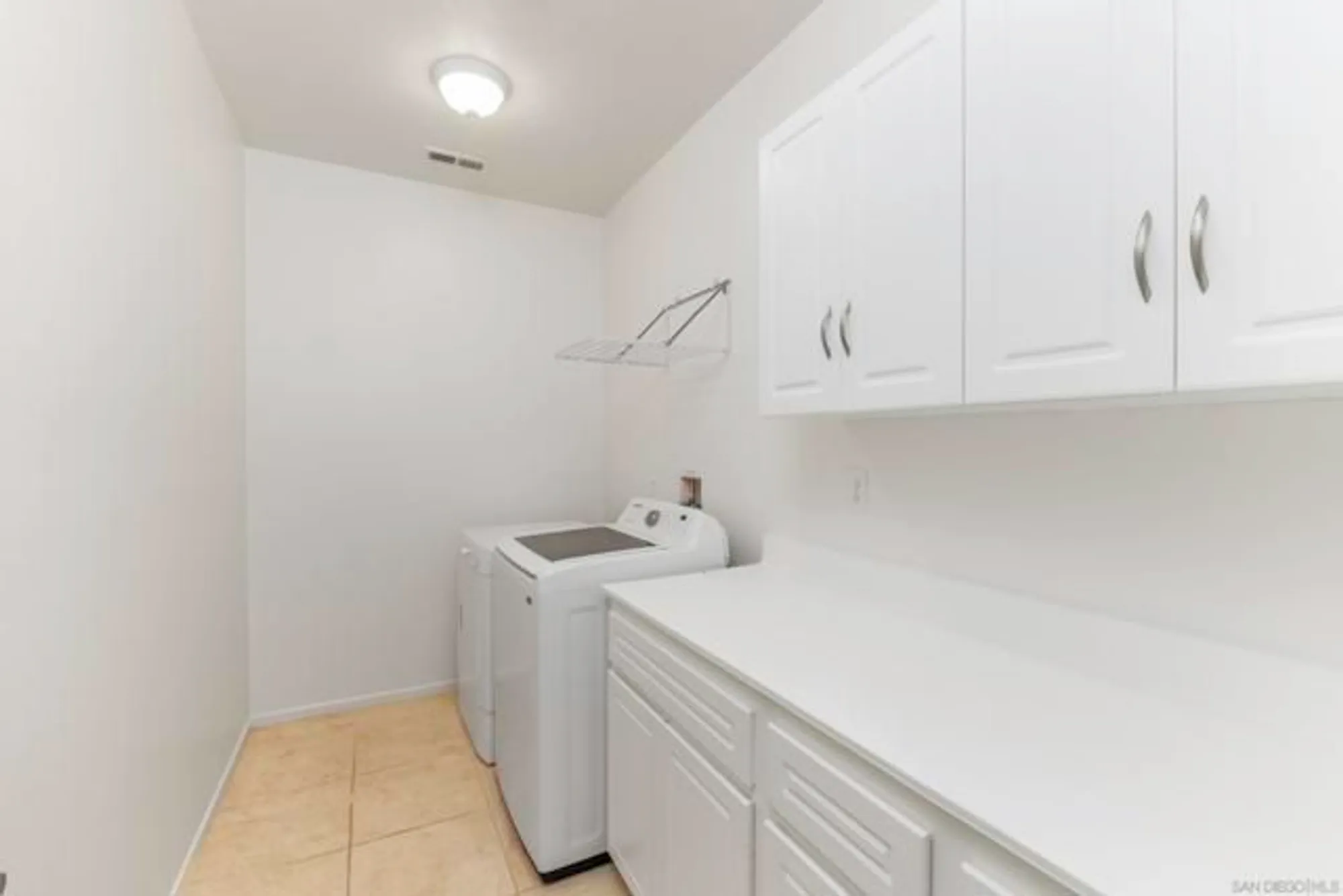 Property Slideshow image 28 of 47 | 1645 beaver crk a, Beaumont, CA, 92223