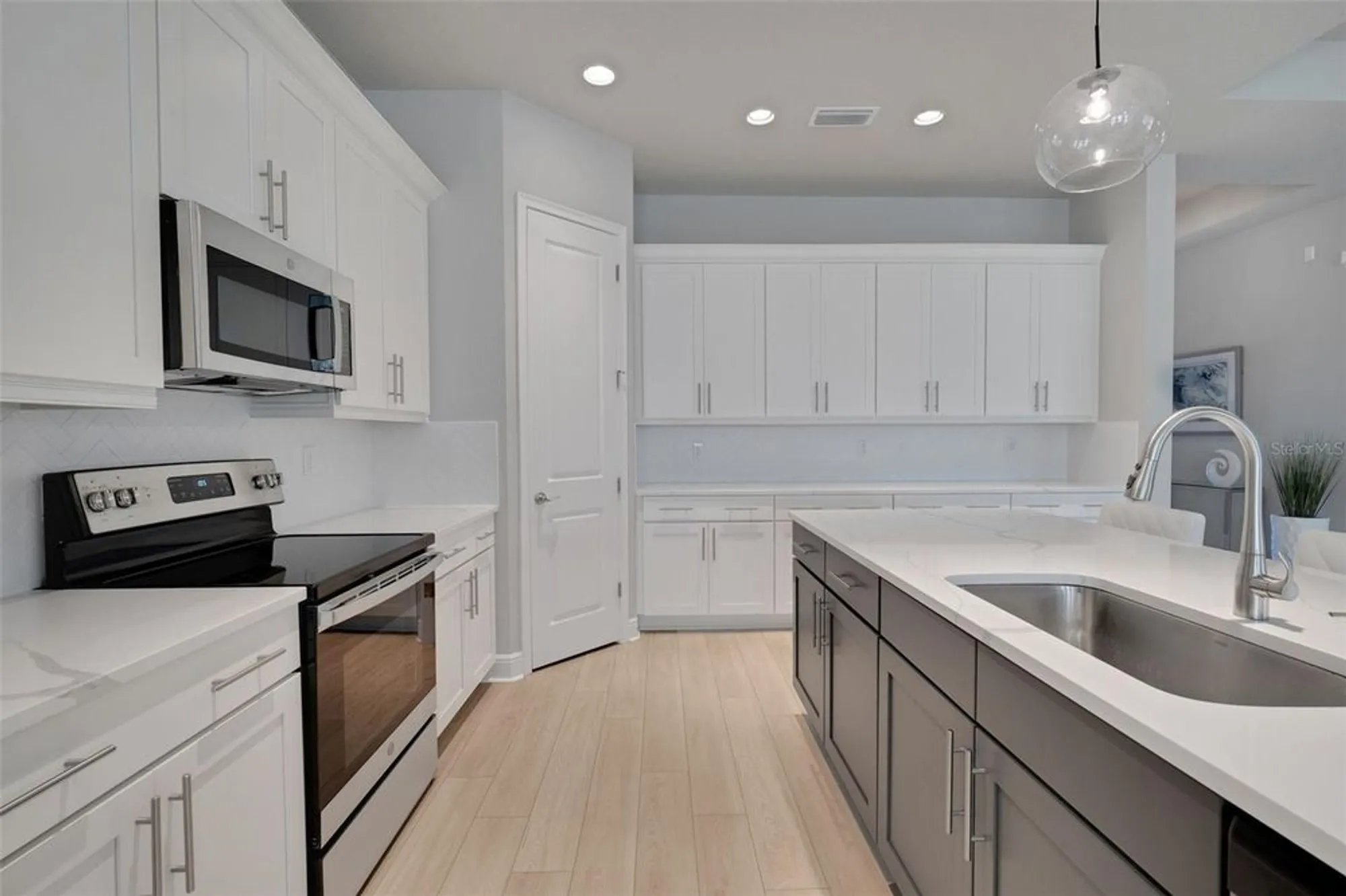 Property Slideshow image 7 of 48 | 34516 heavenly ln, Dade City, FL, 33525