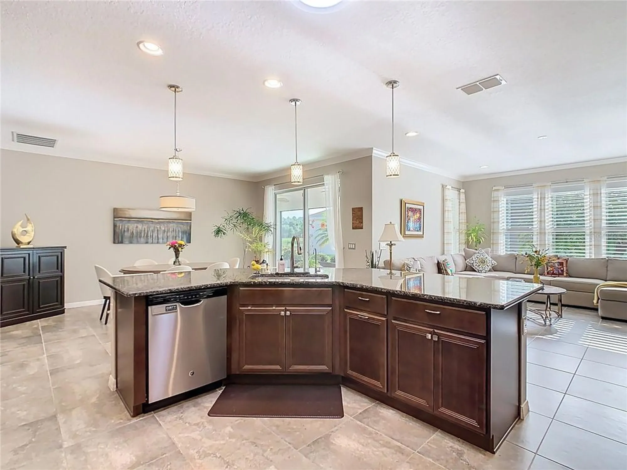 Property Slideshow image 12 of 75 | 428 bel air way, Kissimmee, FL, 34759
