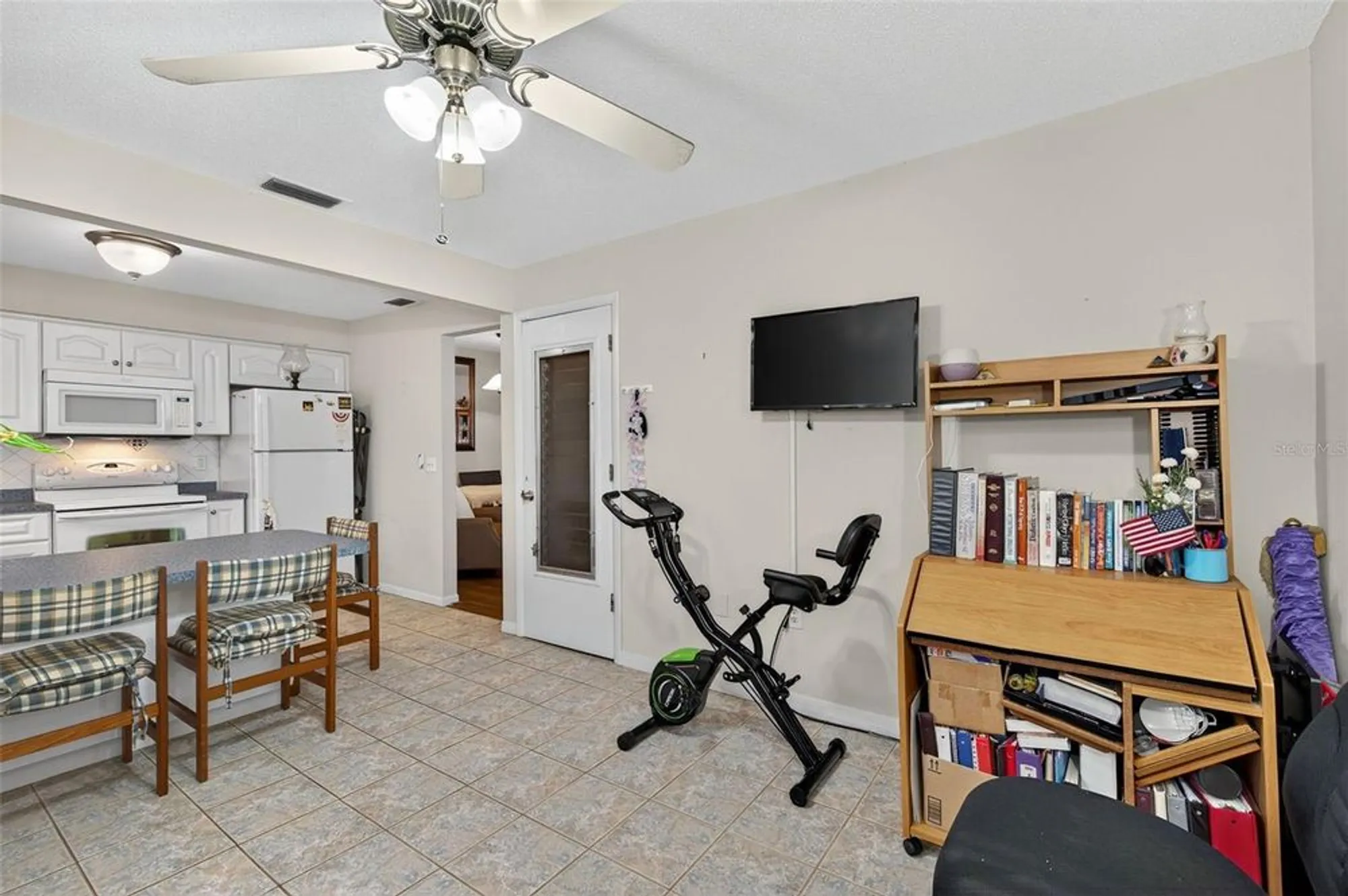 Property Slideshow image 12 of 48 | 6830 lafayette, Pinellas Park, FL, 33781