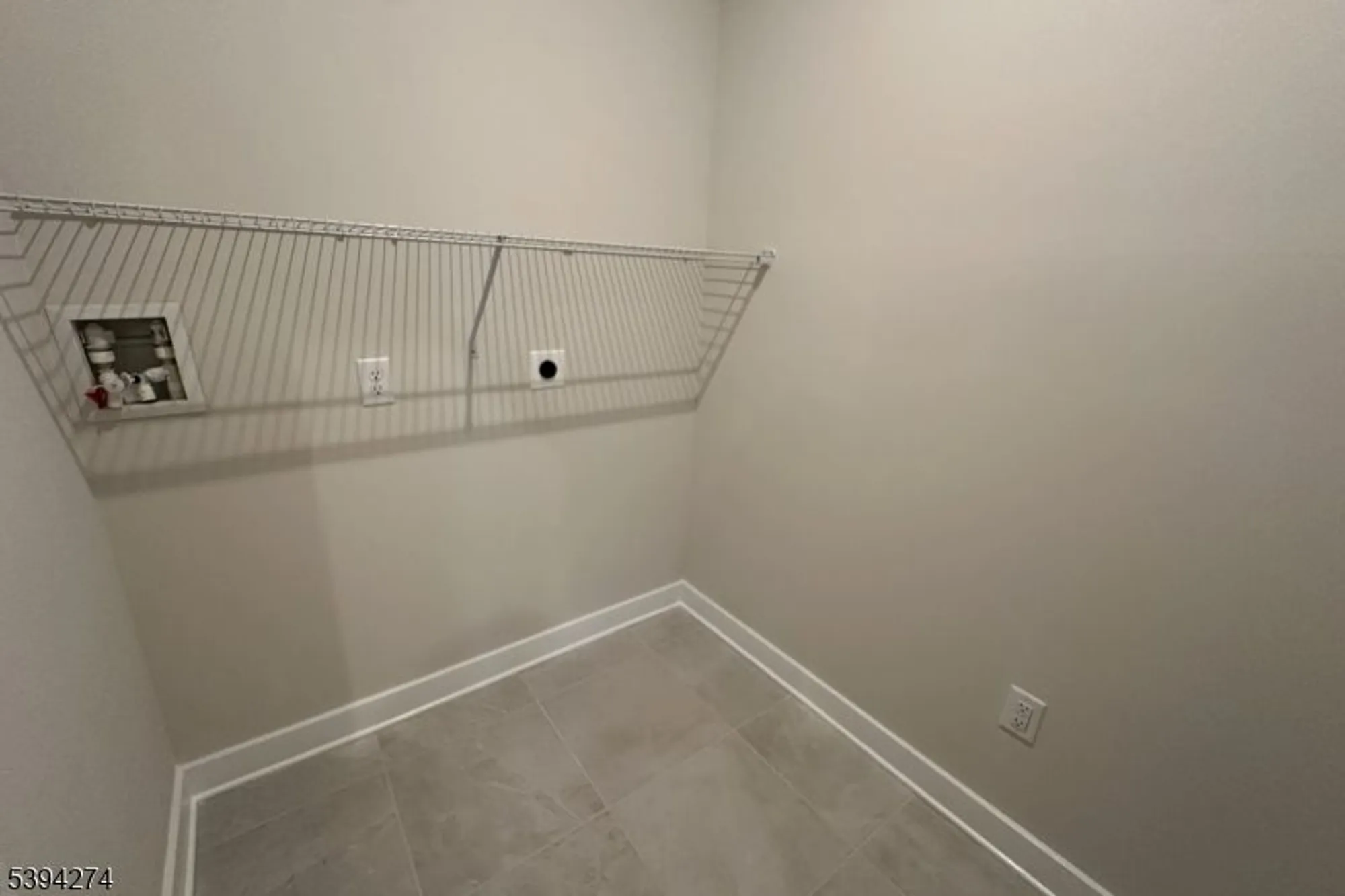 Property Slideshow image 5 of 10 | 60 redwood run, Port Murray, NJ, 07865