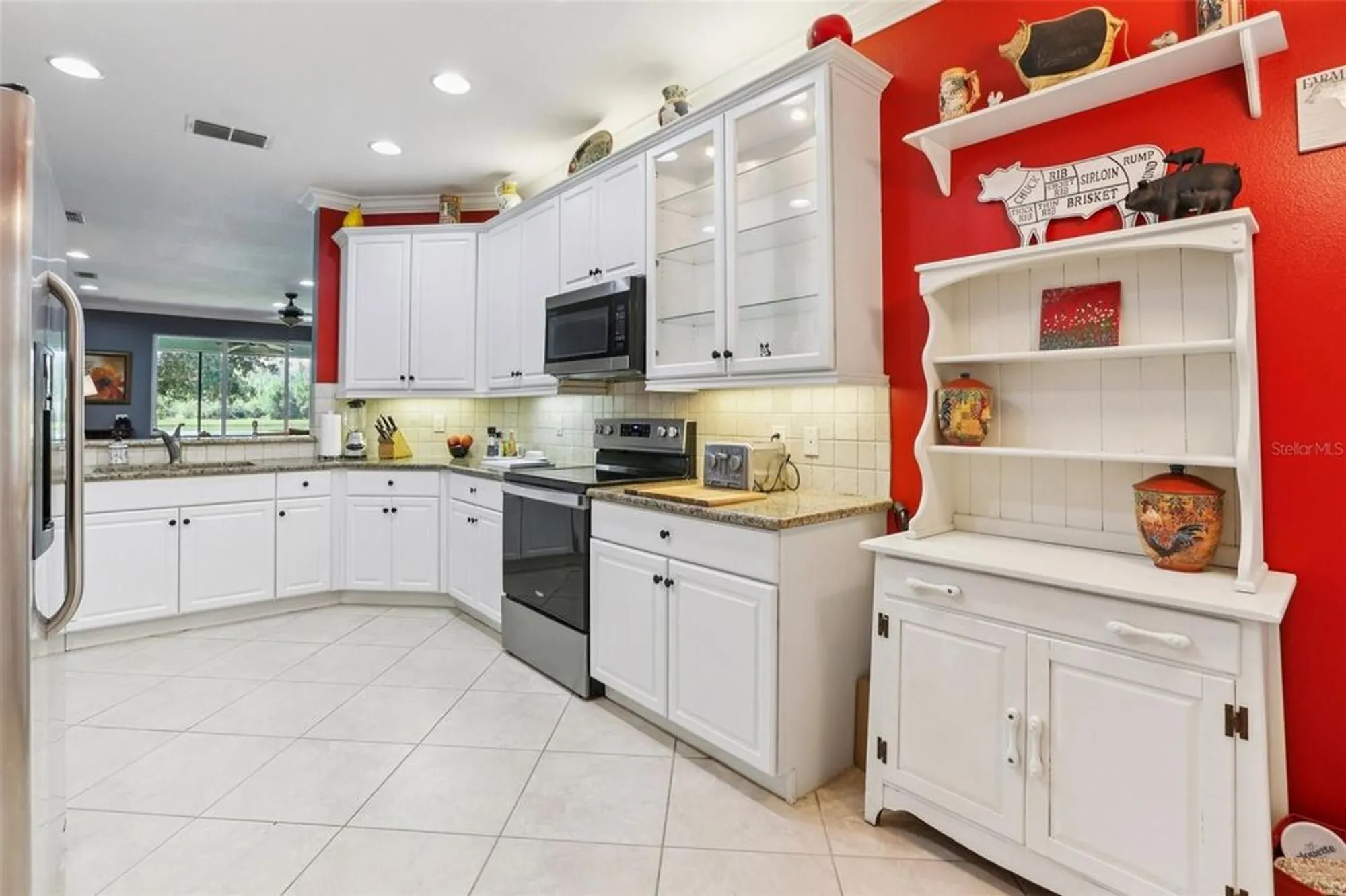 Property Slideshow image 15 of 73 | 15820 aurora lake cir, Wimauma, FL, 33598