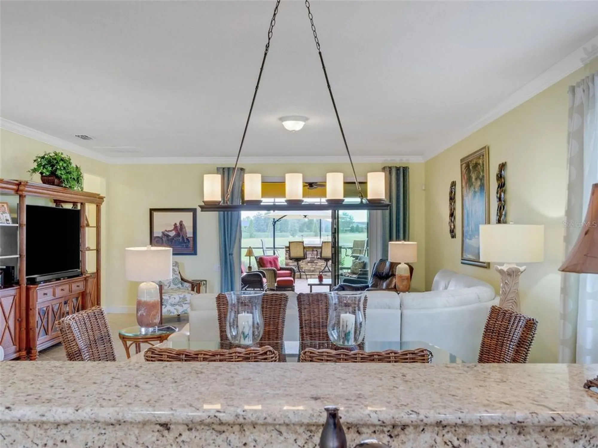 Property Slideshow image 12 of 67 | 208 almeria way, Davenport, FL, 33837