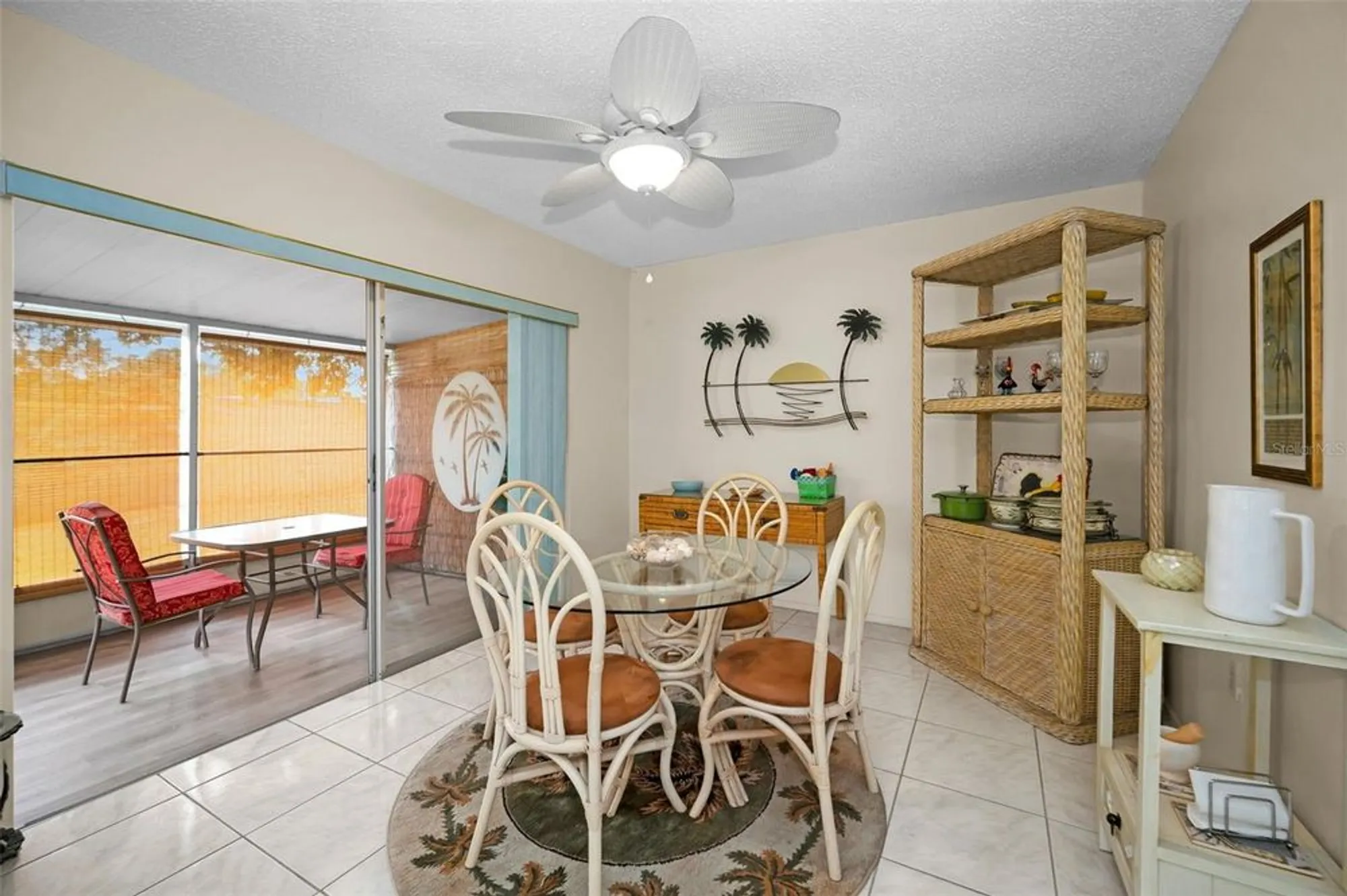 Property Slideshow image 11 of 50 | 1055 loch haven dr, Dunedin, FL, 34698