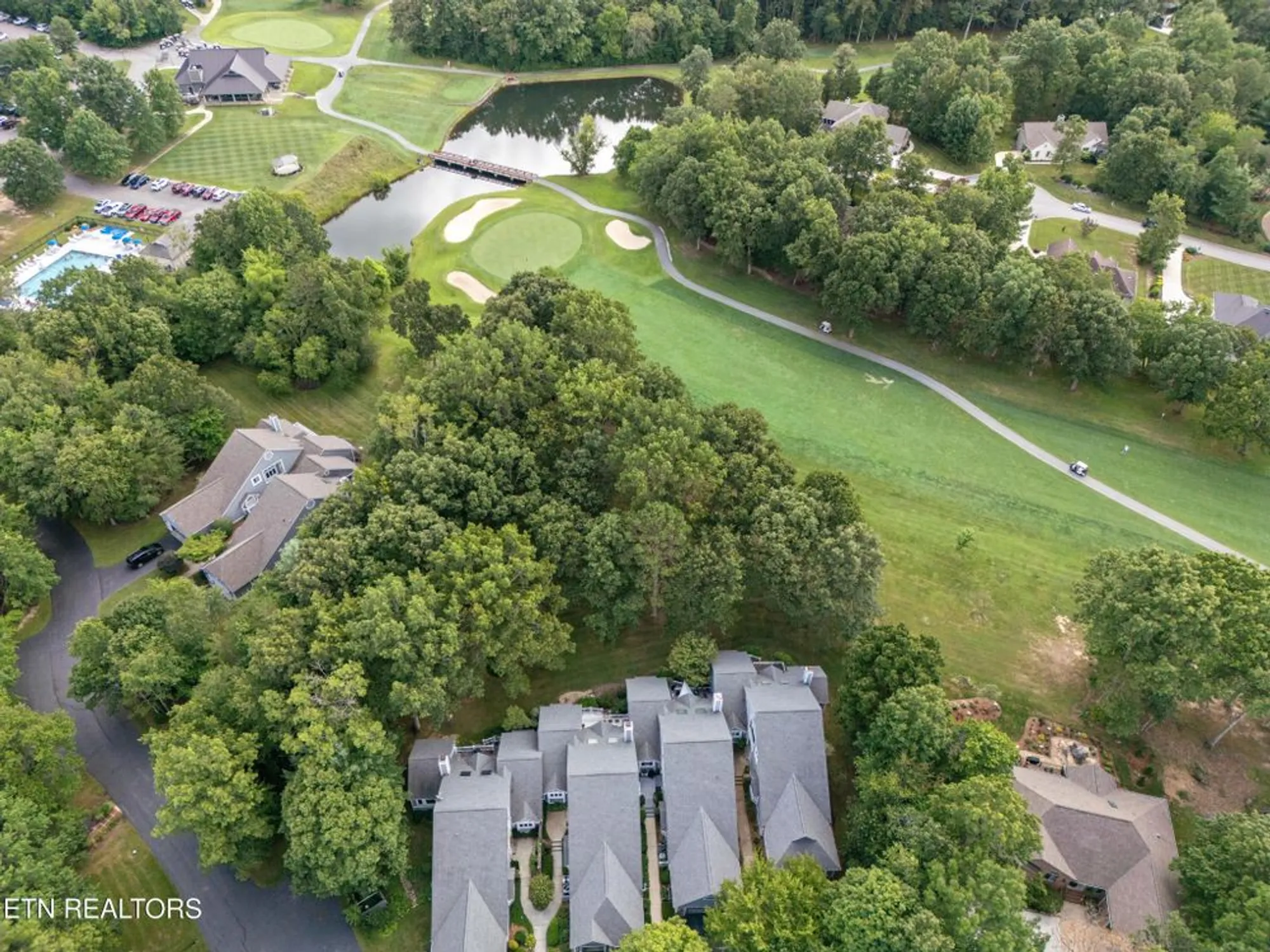 Property Slideshow image 2 of 45 | 213 dorchester ct, Crossville, TN, 38558