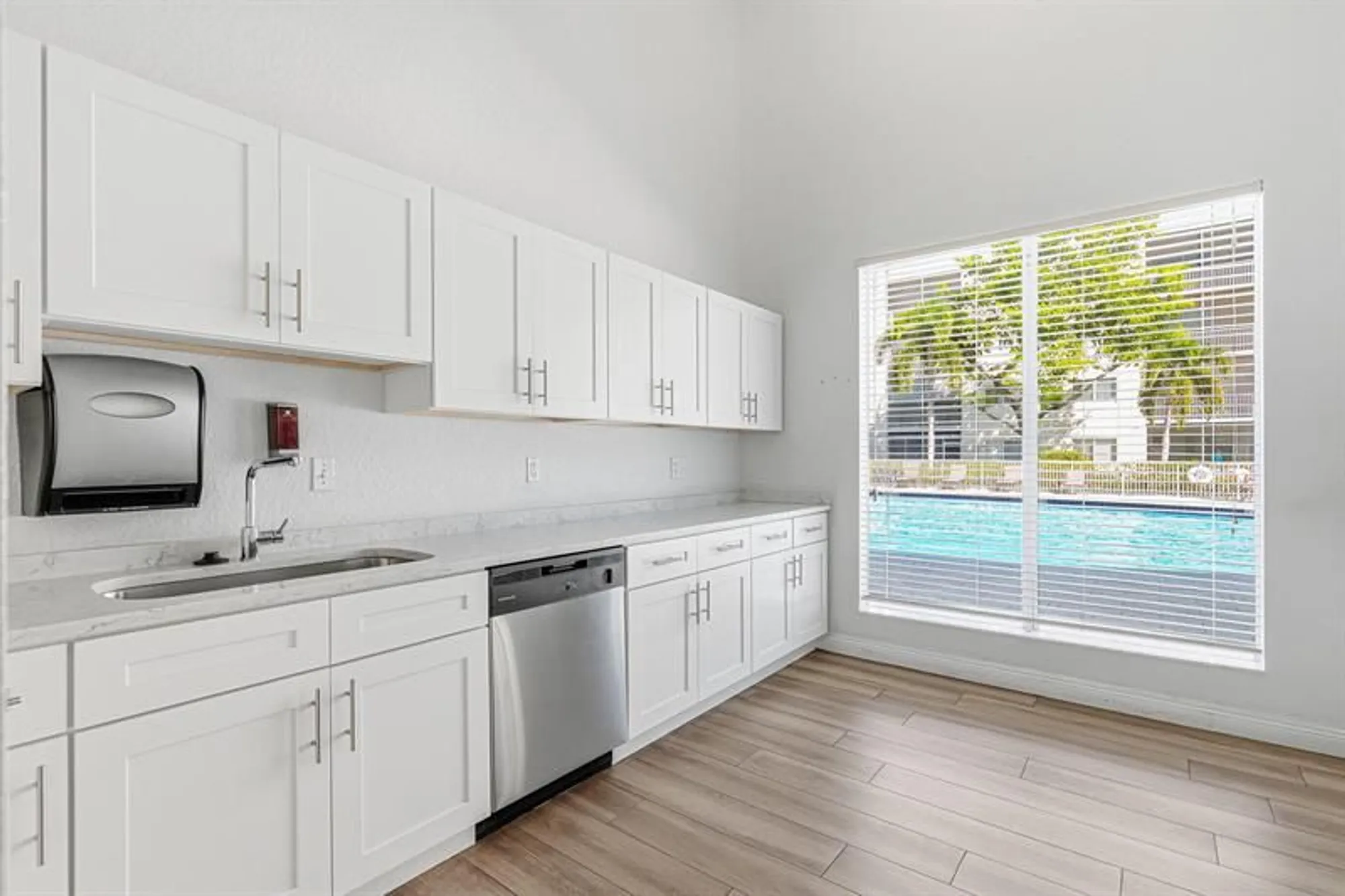 Property Slideshow image 30 of 44 | 7739 southampton ter 411, Tamarac, FL, 33321