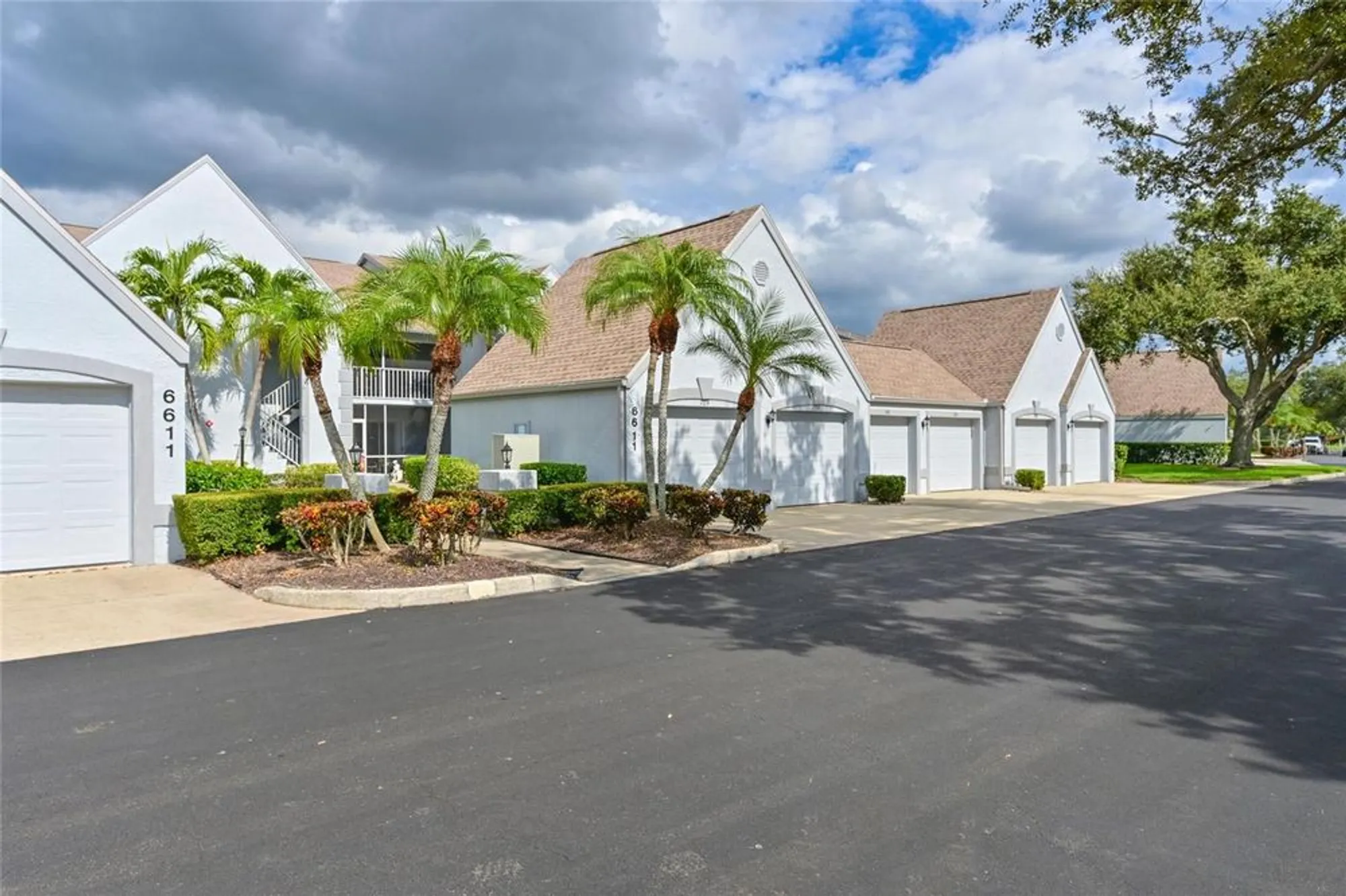 Property Slideshow image 3 of 55 | 6611 stone river rd apt 106, Bradenton, FL, 34203