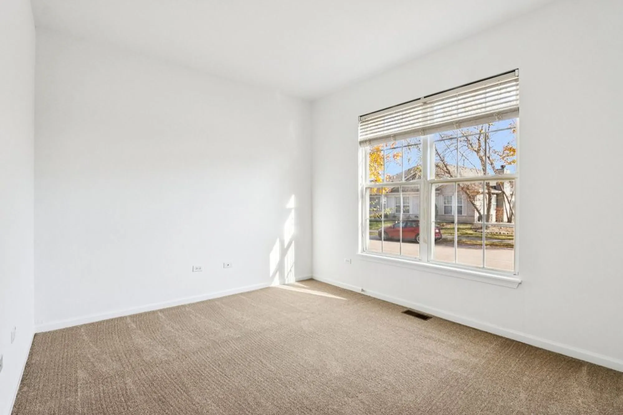 Property Slideshow image 18 of 38 | 13322 s bayberry ln, Plainfield, IL, 60544