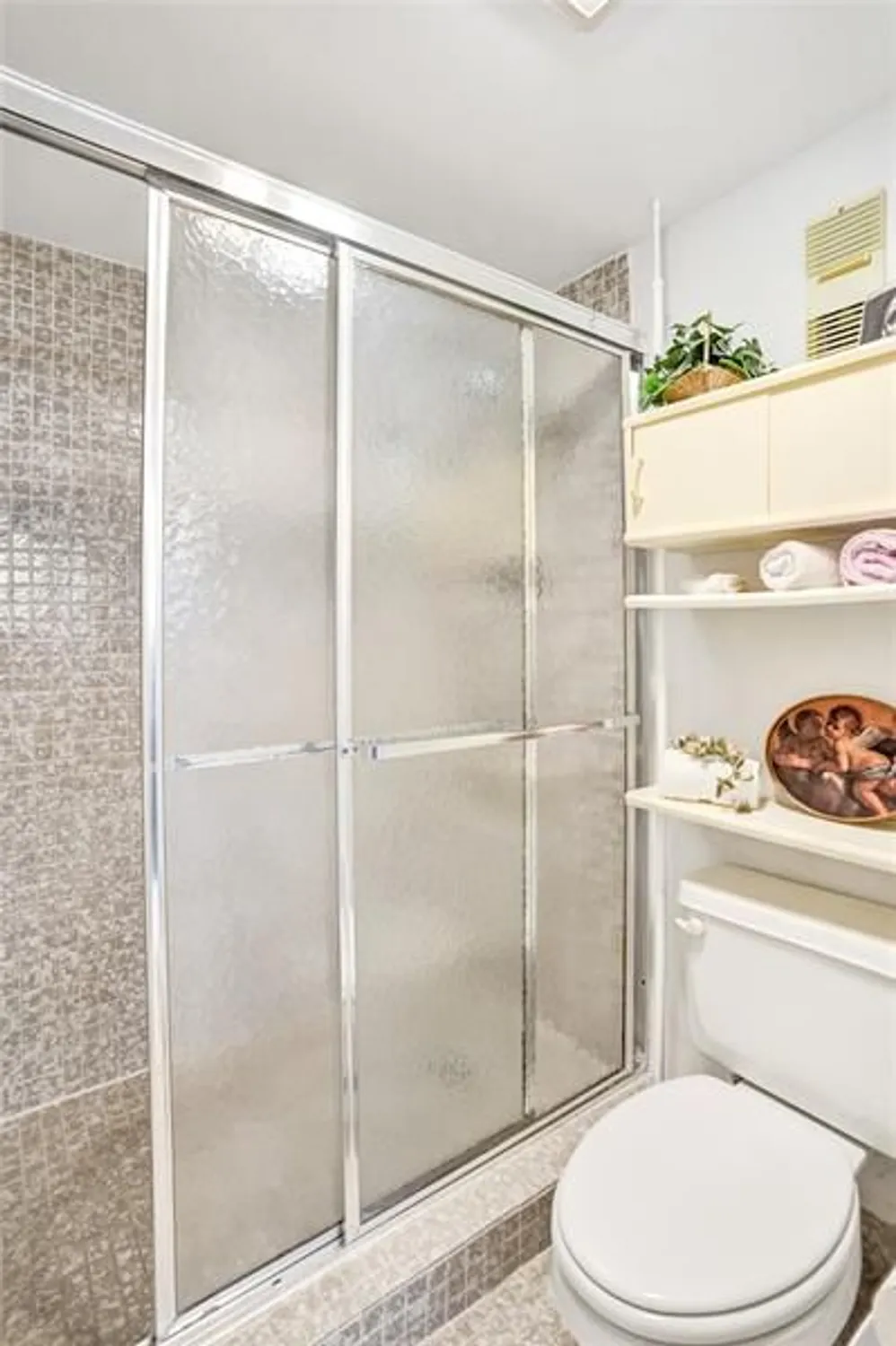 Property Slideshow image 39 of 71 | 1100 saint charles pl 612, Pembroke Pines, FL, 33026