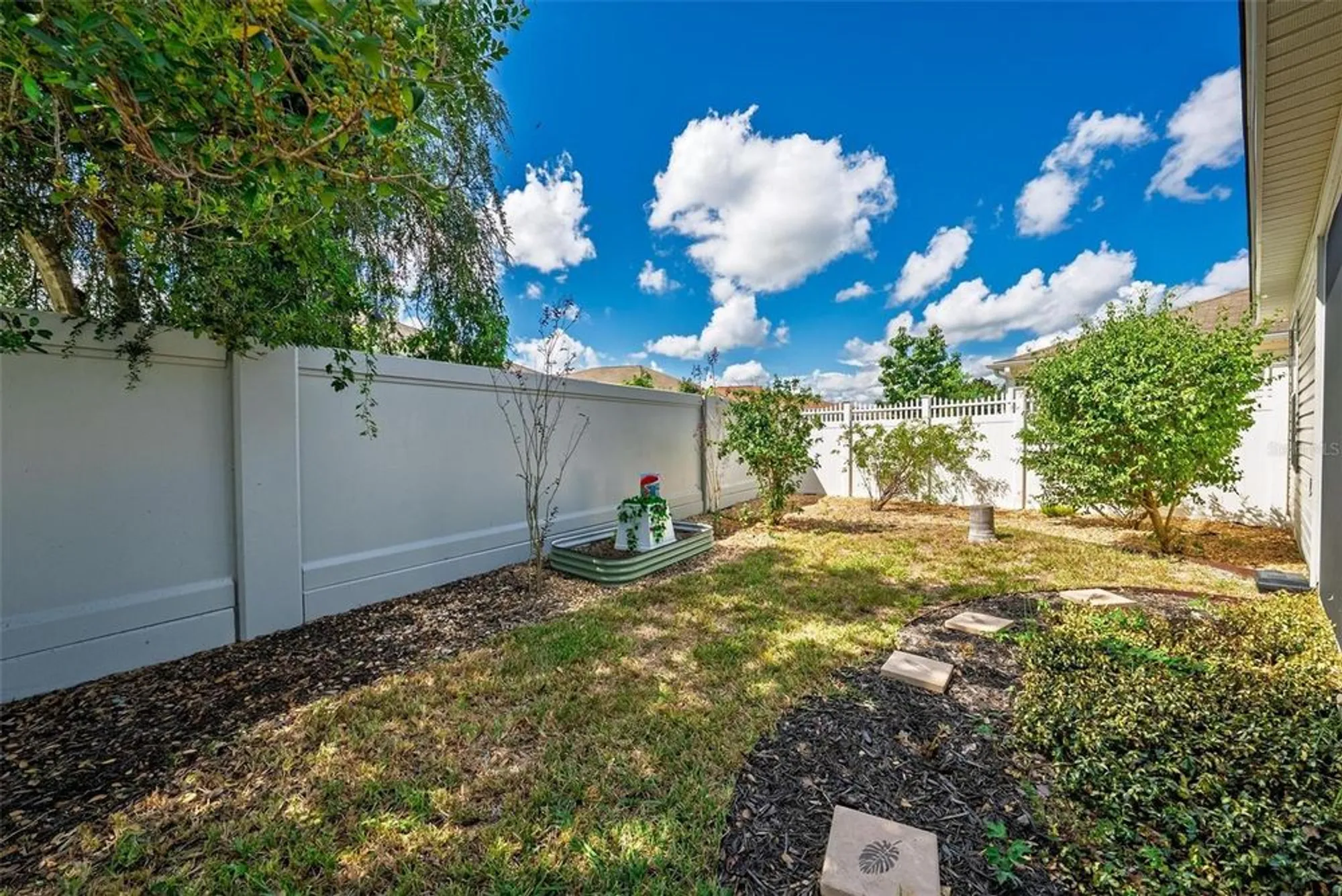 Property Slideshow image 52 of 57 | 2446 kenmore ln, The Villages, FL, 32162