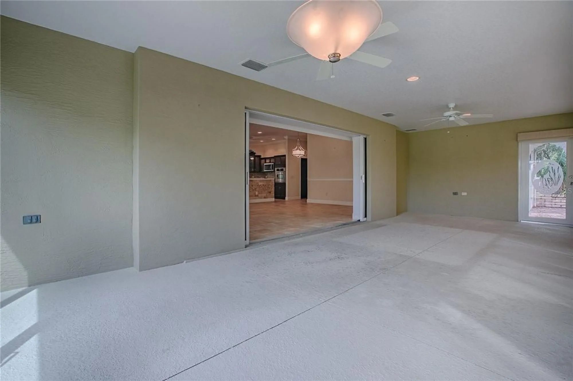 Property Slideshow image 52 of 73 | 527 beville pl, The Villages, FL, 32163