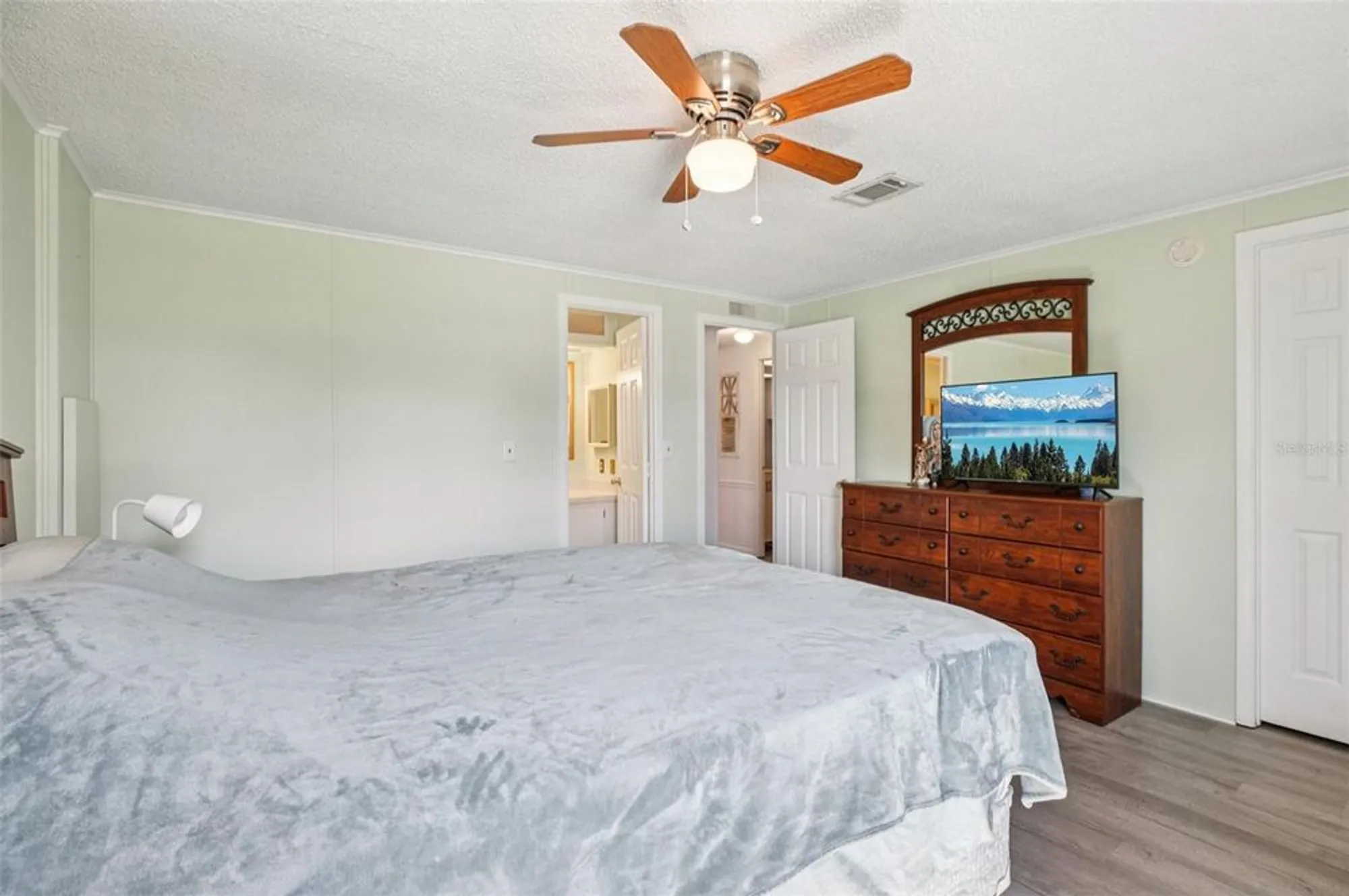 Property Slideshow image 14 of 31 | 1707 lilly ln, The Villages, FL, 32159