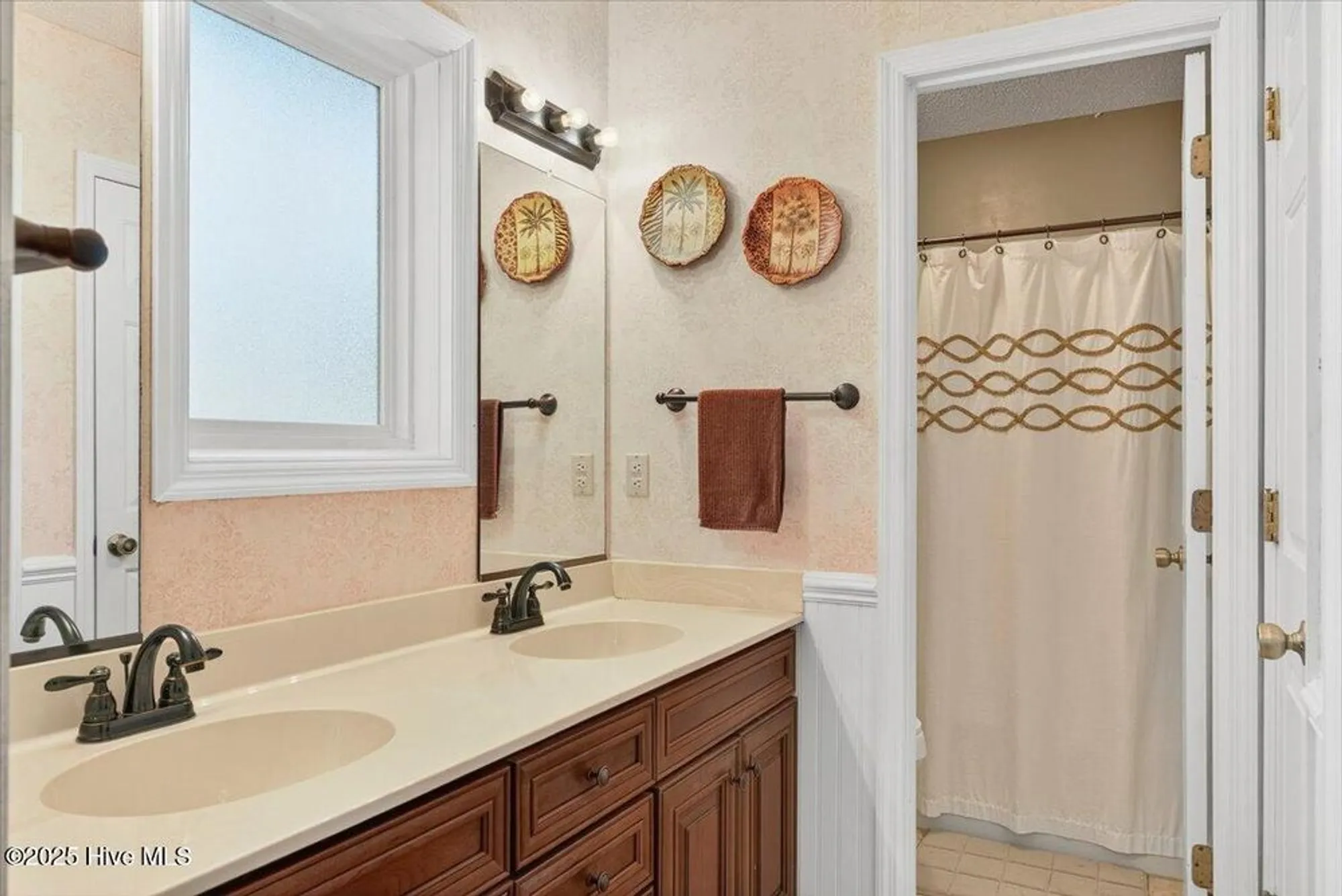 Property Slideshow image 26 of 52 | 520 fairway dr, Sunset Beach, NC, 28468