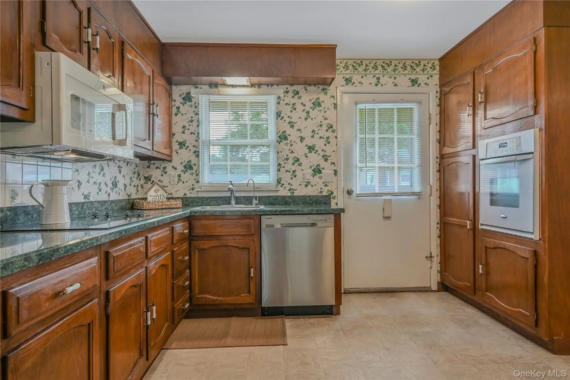 Property Slideshow image 6 of 24 | 310 woodbridge dr unit c, Ridge, NY, 11961
