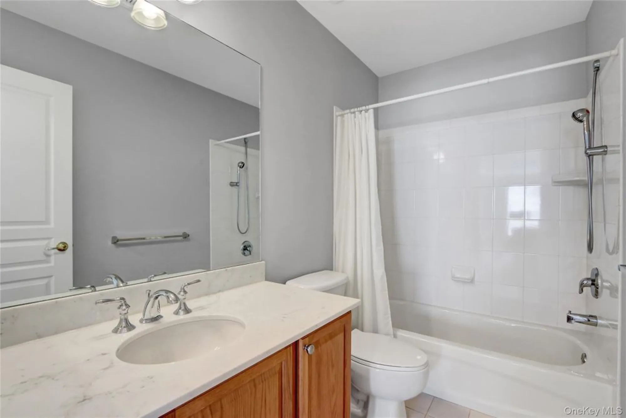 Property Slideshow image 30 of 40 | 4 oakhurst ct, Mount Sinai, NY, 11766