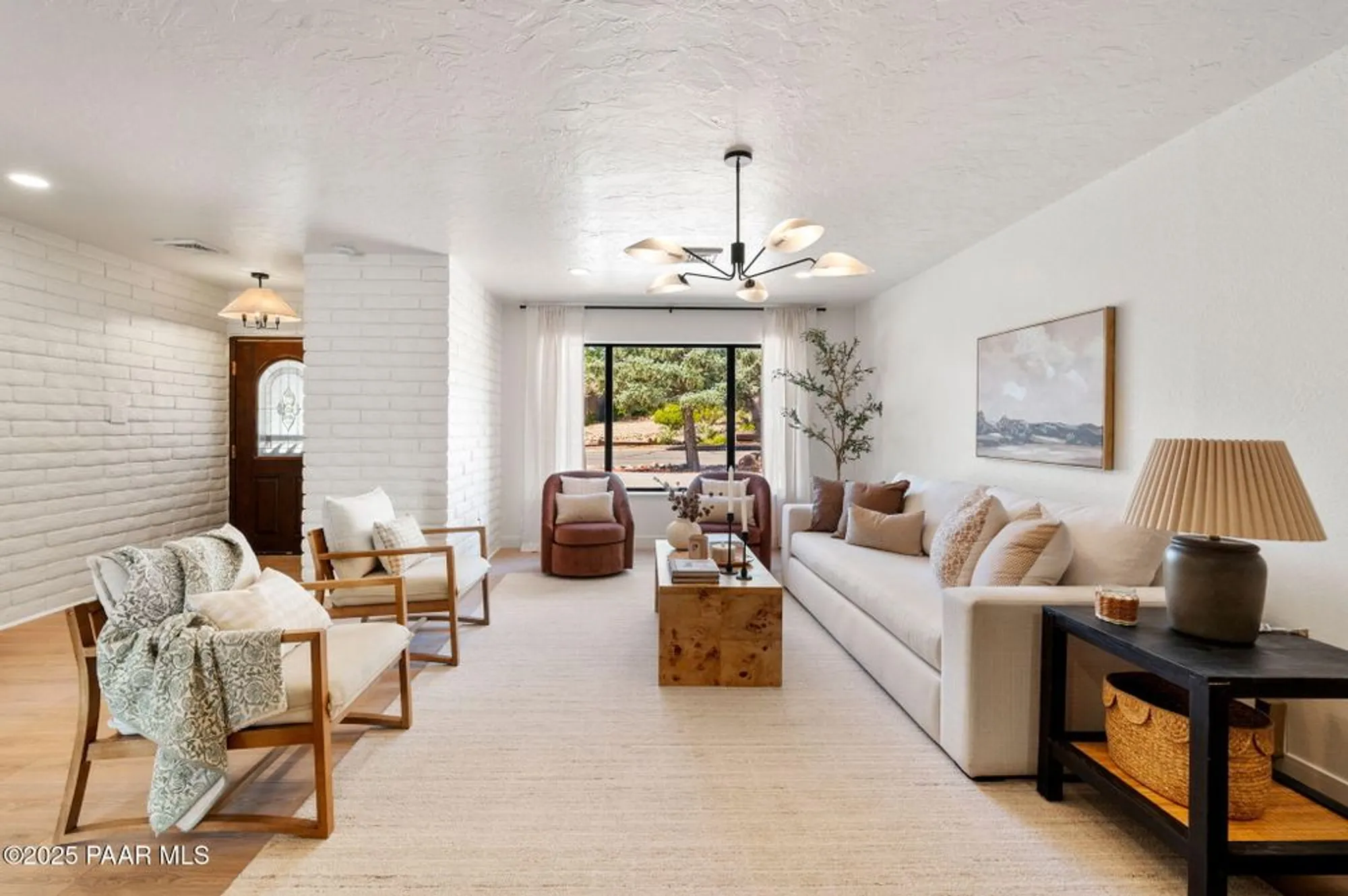 Property Slideshow image 6 of 32 | 679 tawa ct, Prescott, AZ, 86301