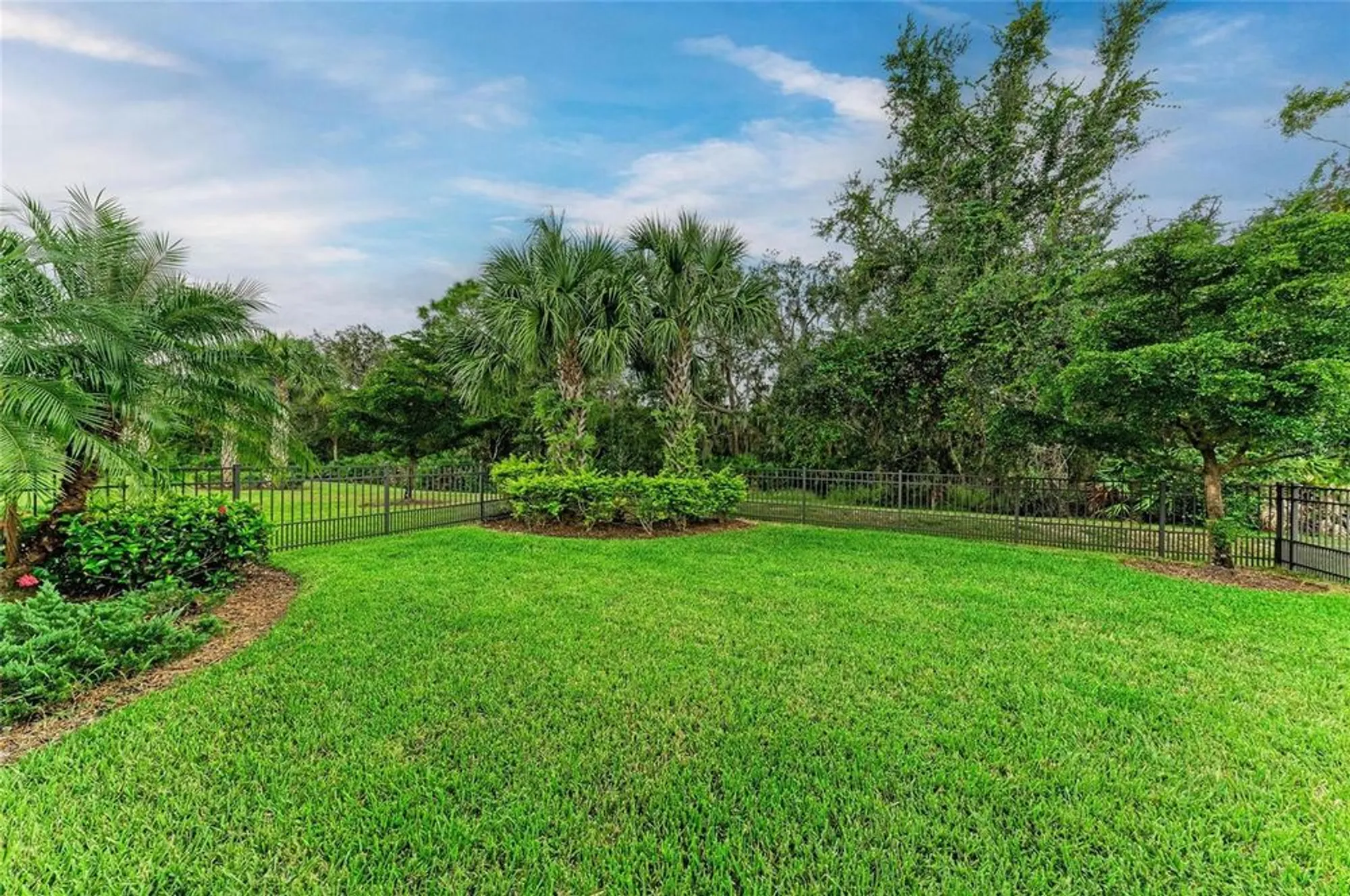 Property Slideshow image 45 of 65 | 7572 viola loop, Bradenton, FL, 34202