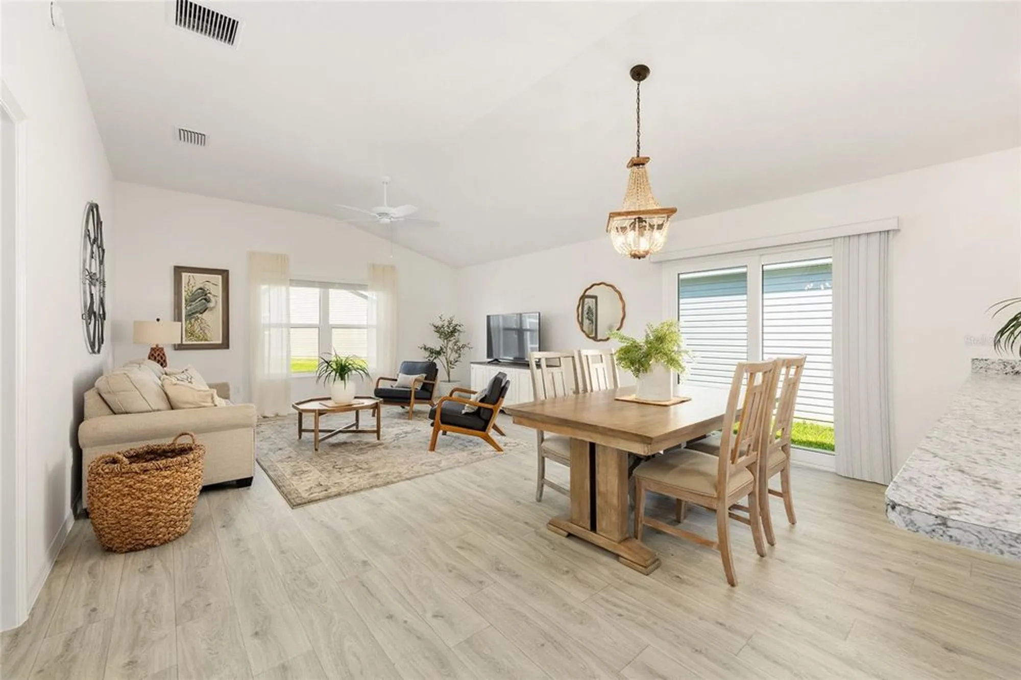 Property Slideshow image 13 of 32 | 3349 clara ct, The Villages, FL, 32163