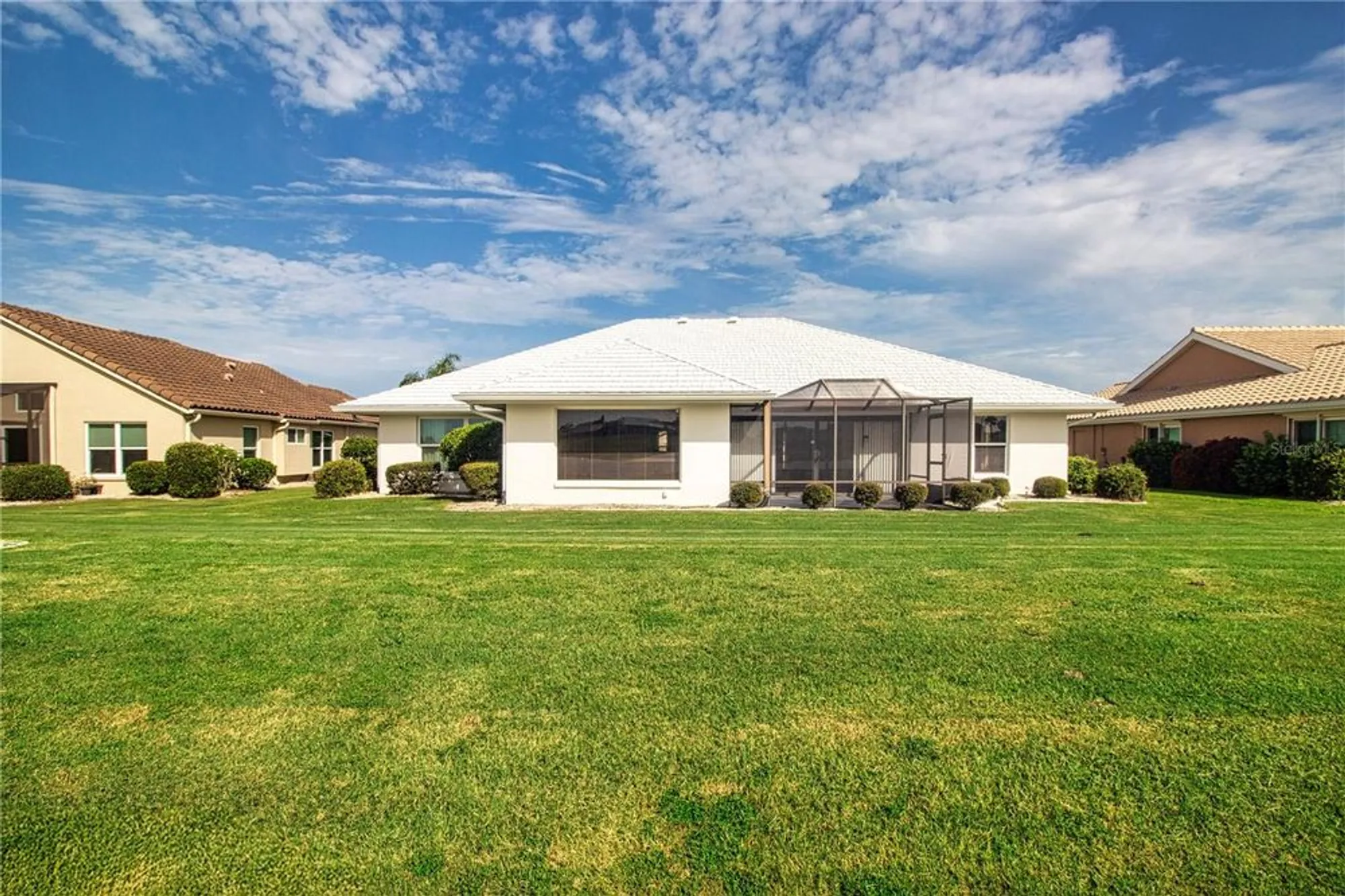 Property Slideshow image 46 of 60 | 2016 new bedford dr, Sun City Center, FL, 33573