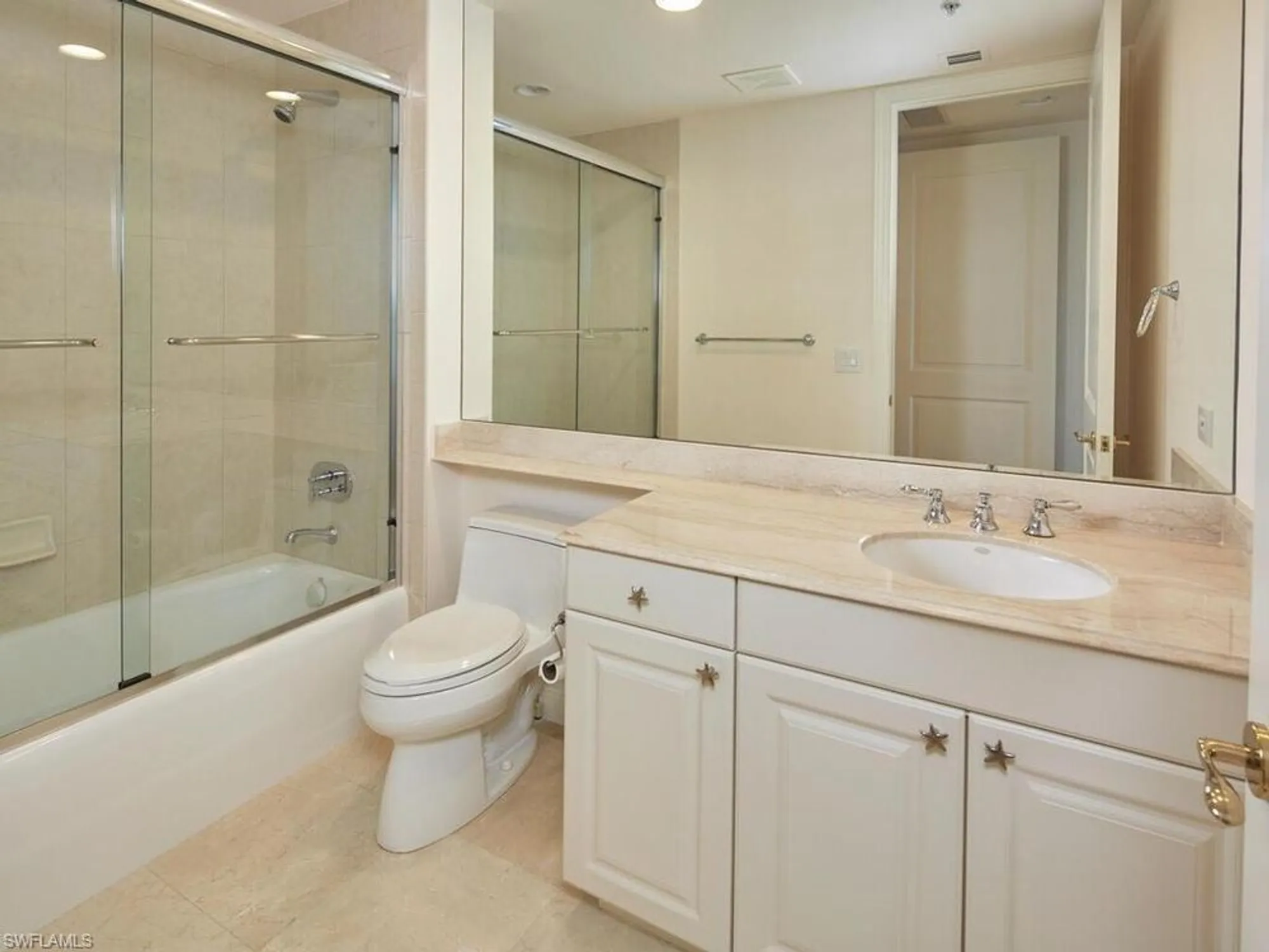 Property Slideshow image 11 of 22 | 5051 pelican colony blvd apt 1003, Bonita Springs, FL, 34134