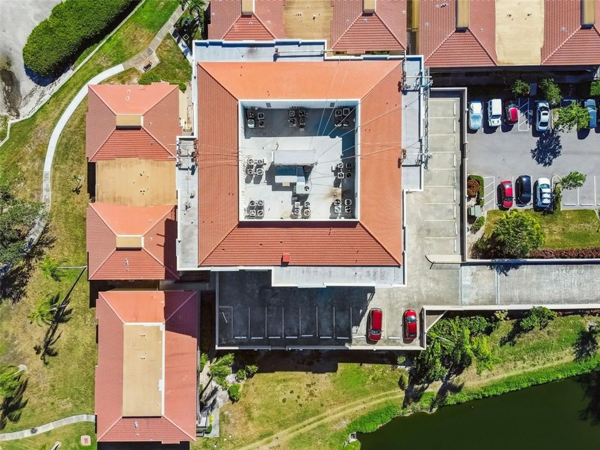 Property Slideshow image 44 of 49 | 6104 palma del mar blvd s apt 402, St Petersburg, FL, 33715