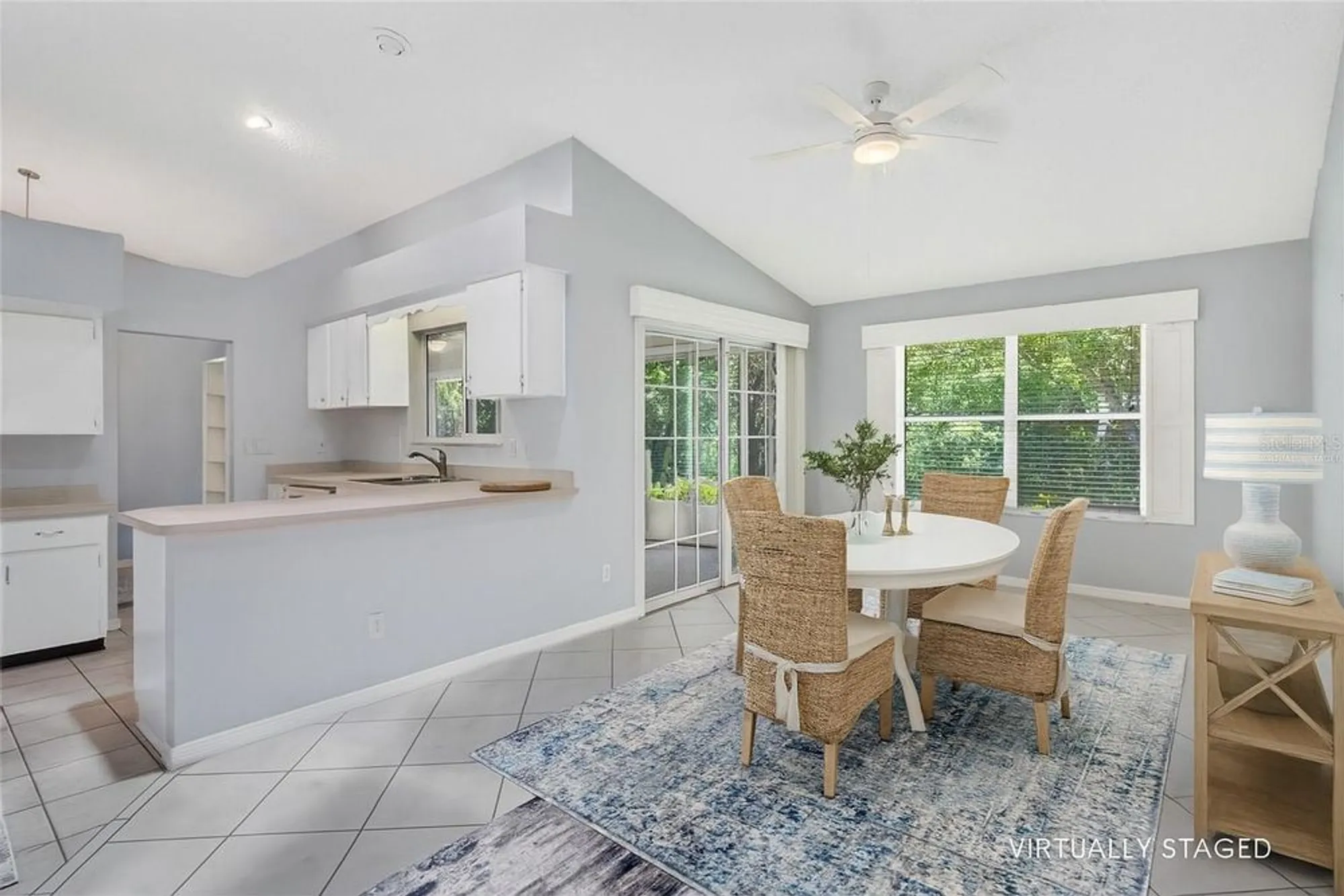Property Slideshow image 16 of 48 | 26608 racquet cir, Leesburg, FL, 34748