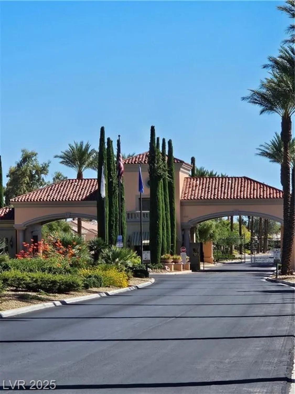 Property Slideshow image 31 of 37 | 10554 sopra ct, Las Vegas, NV, 89135