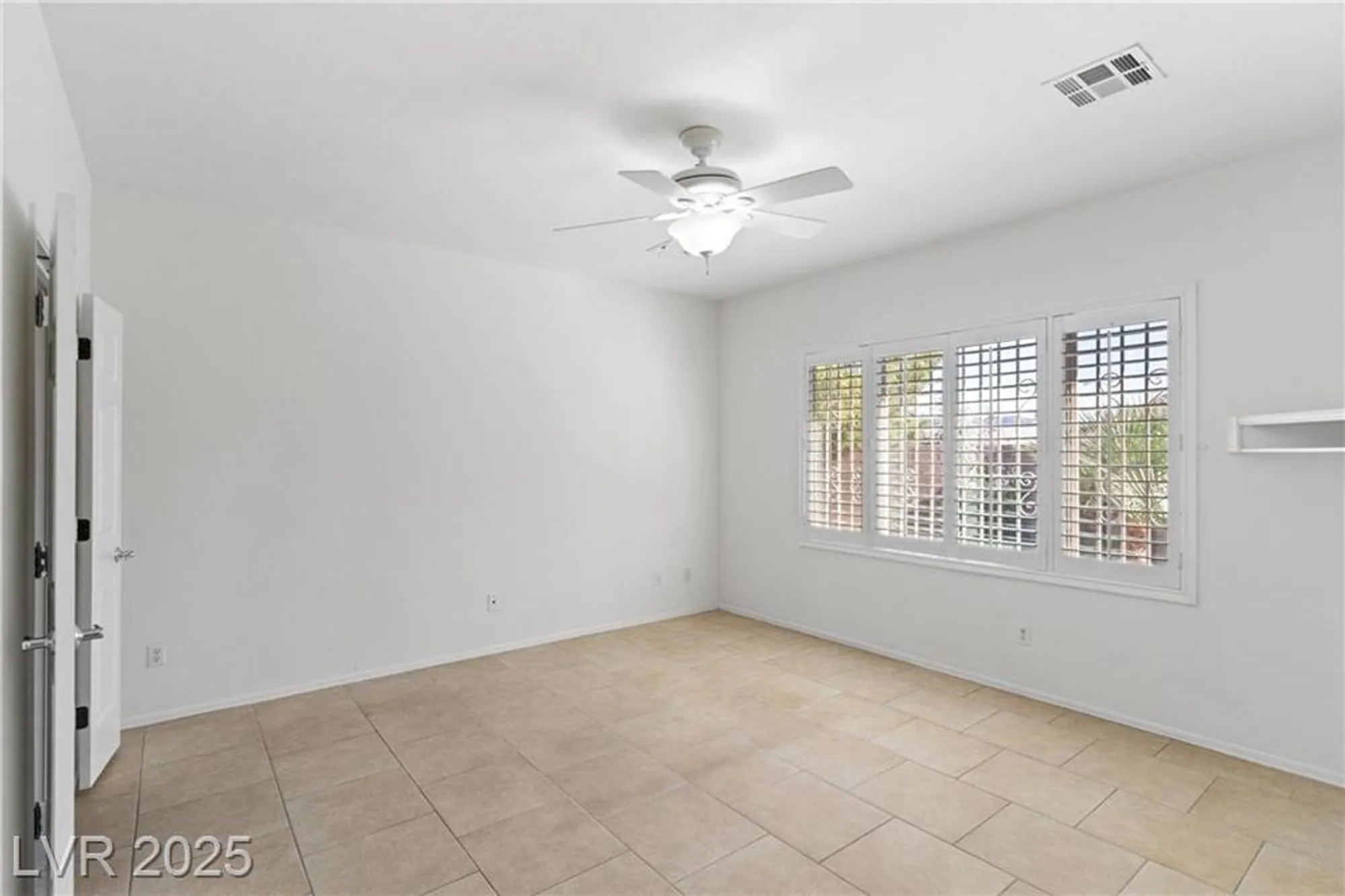 Property Slideshow image 19 of 56 | 3520 tack st, Las Vegas, NV, 89122