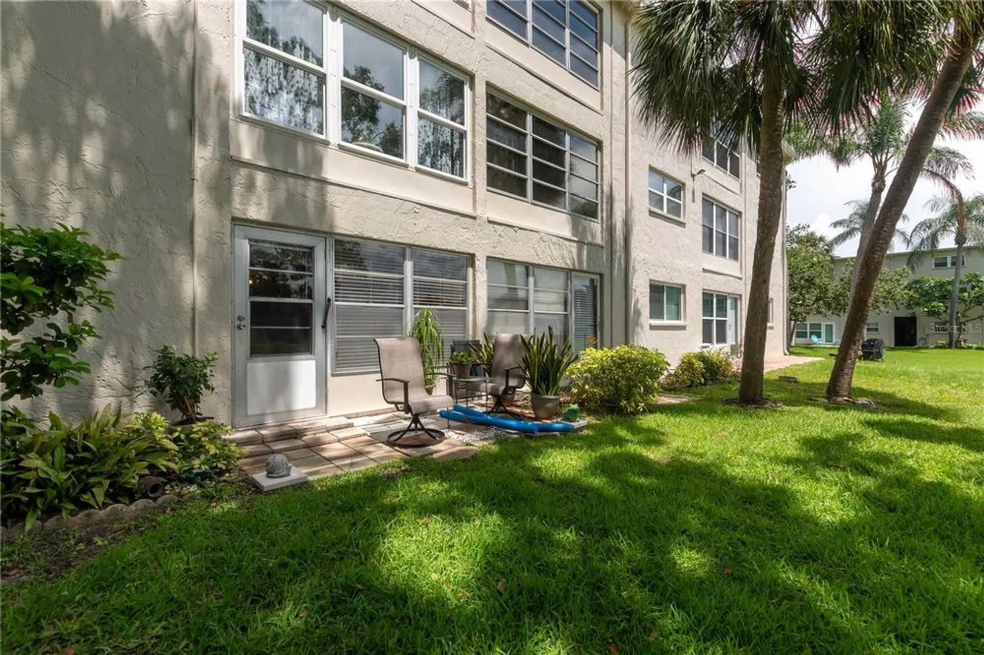 Property Slideshow image 5 of 19 | 821 patricia ave 103, Dunedin, FL, 34698