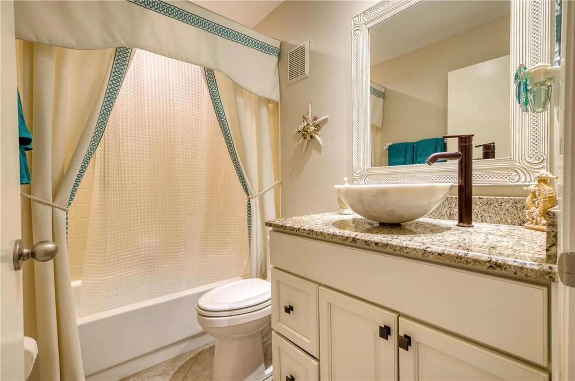 Property Slideshow image 14 of 21 | 3807 41st street ct, Bradenton, FL, 34205
