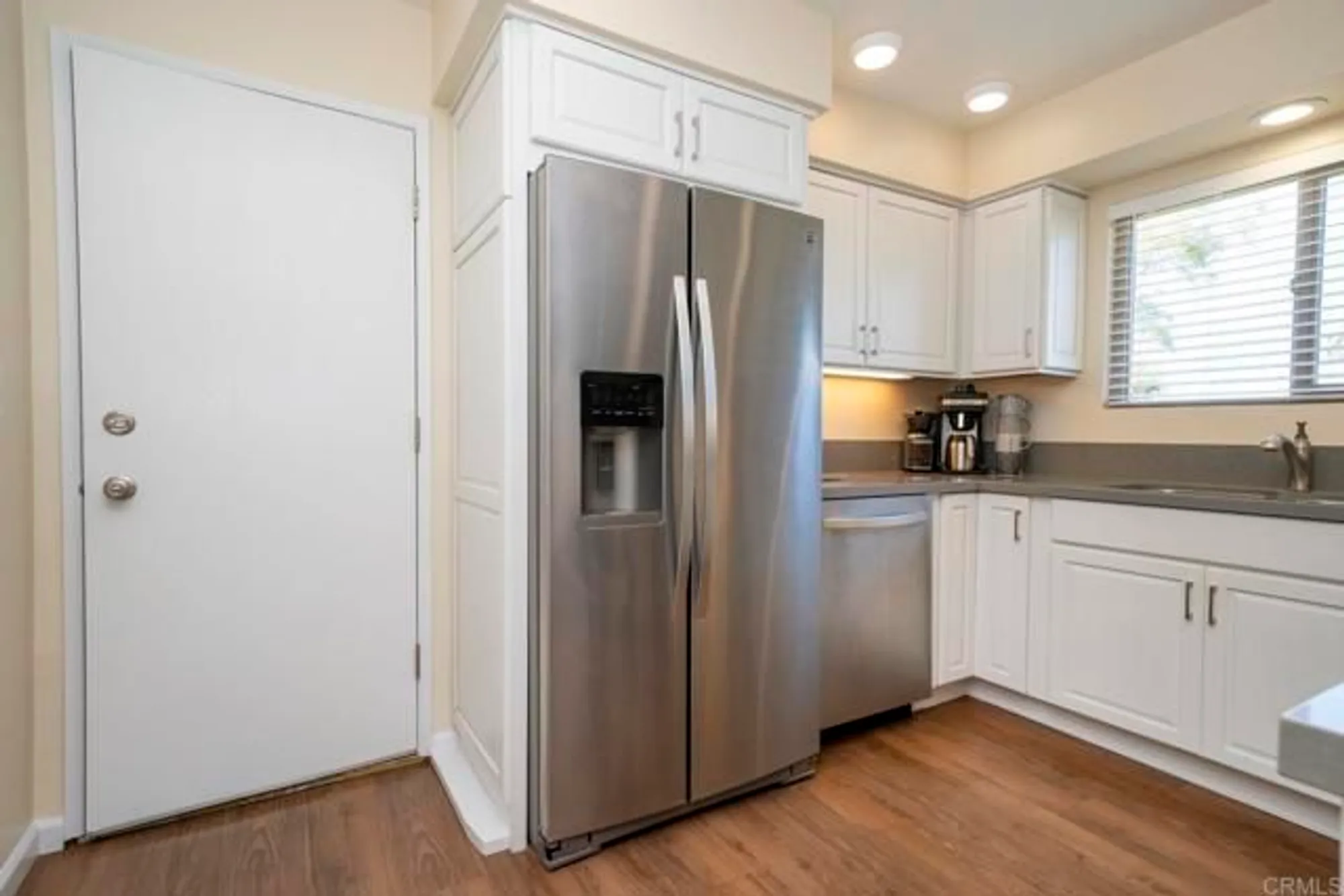 Property Slideshow image 9 of 30 | 1024 eider way, Oceanside, CA, 92057