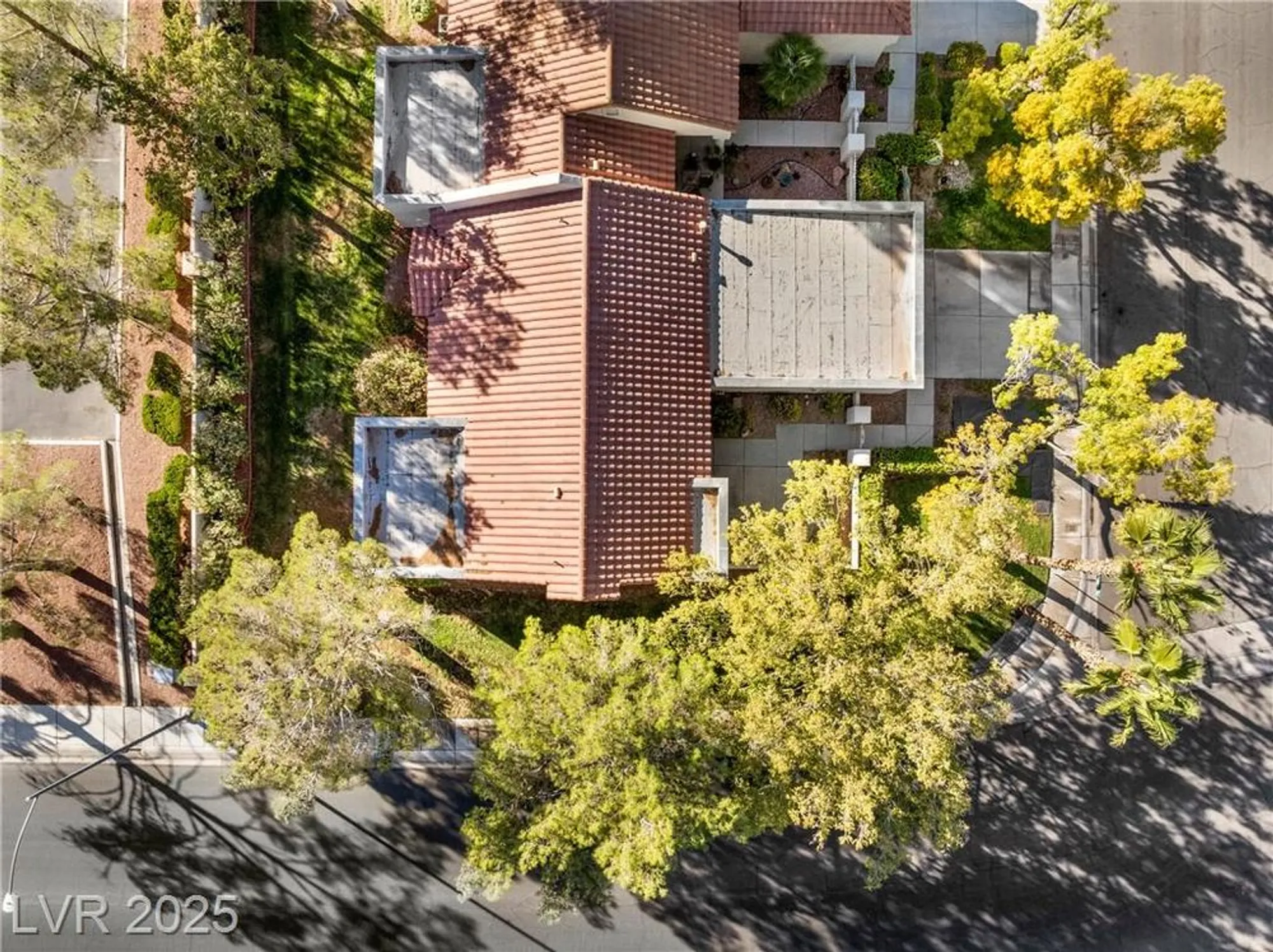 Property Slideshow image 29 of 44 | 8701 millsboro dr, Las Vegas, NV, 89134