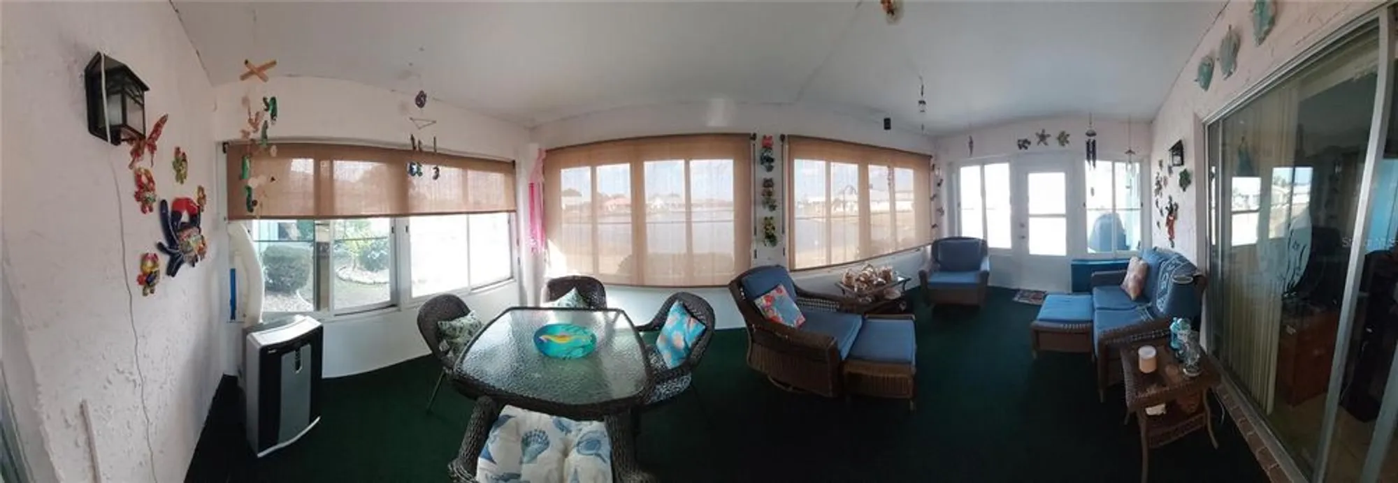 Property Slideshow image 21 of 39 | 906 bluewater dr, Sun City Center, FL, 33573