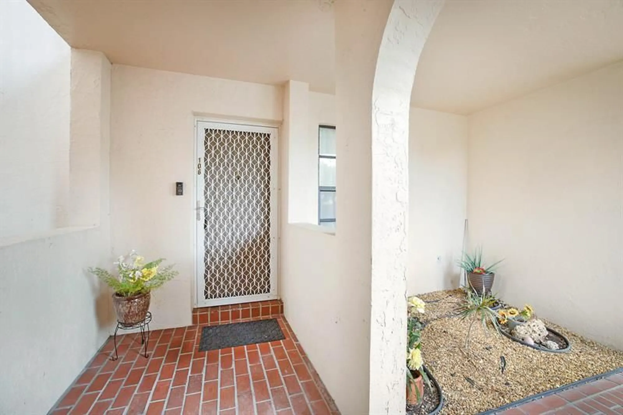 Property Slideshow image 28 of 33 | 3485 environ blvd c106, Lauderhill, FL, 33319