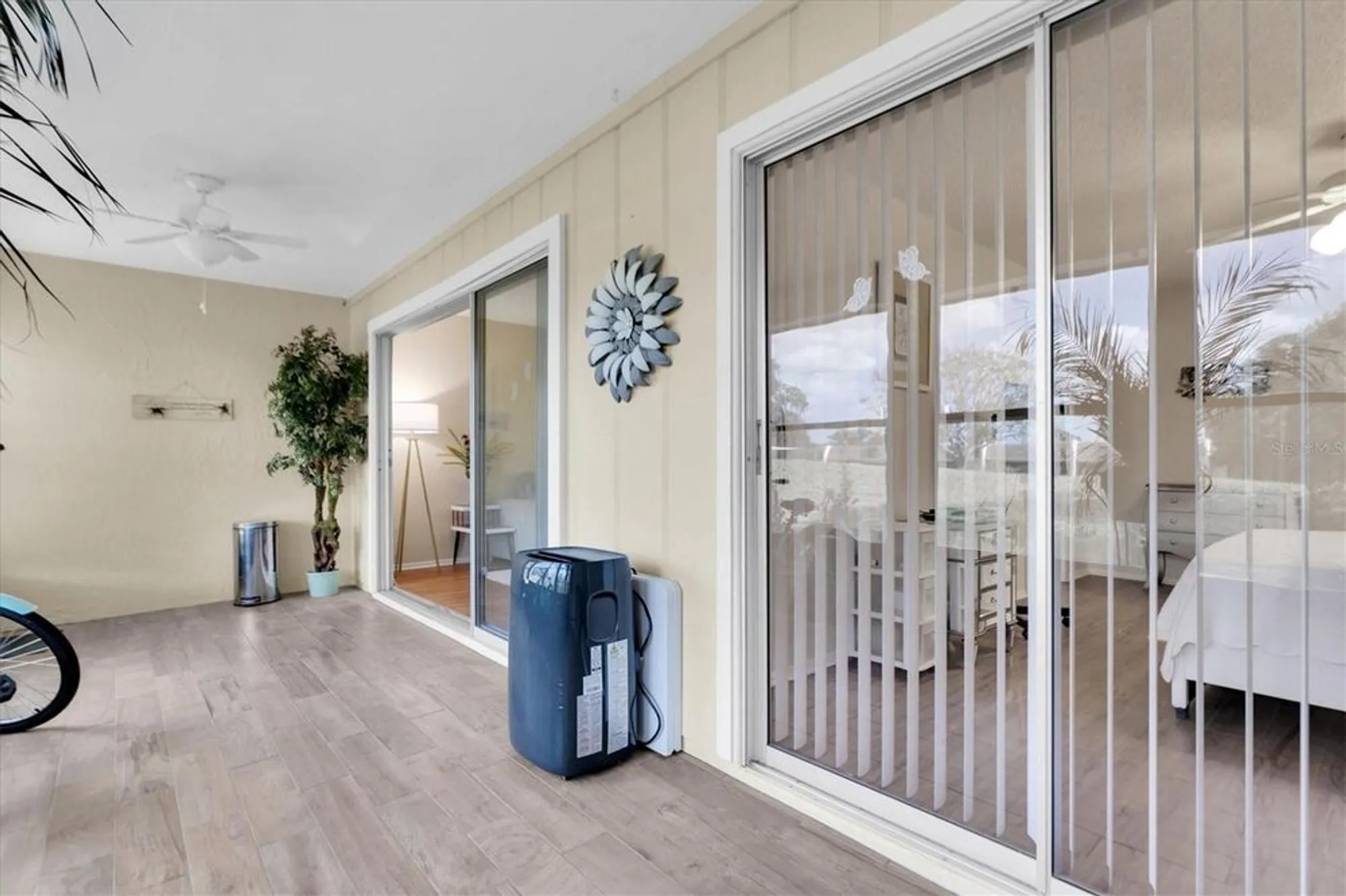 Property Slideshow image 22 of 38 | 11311 dollar lake dr apt 6, Port Richey, FL, 34668