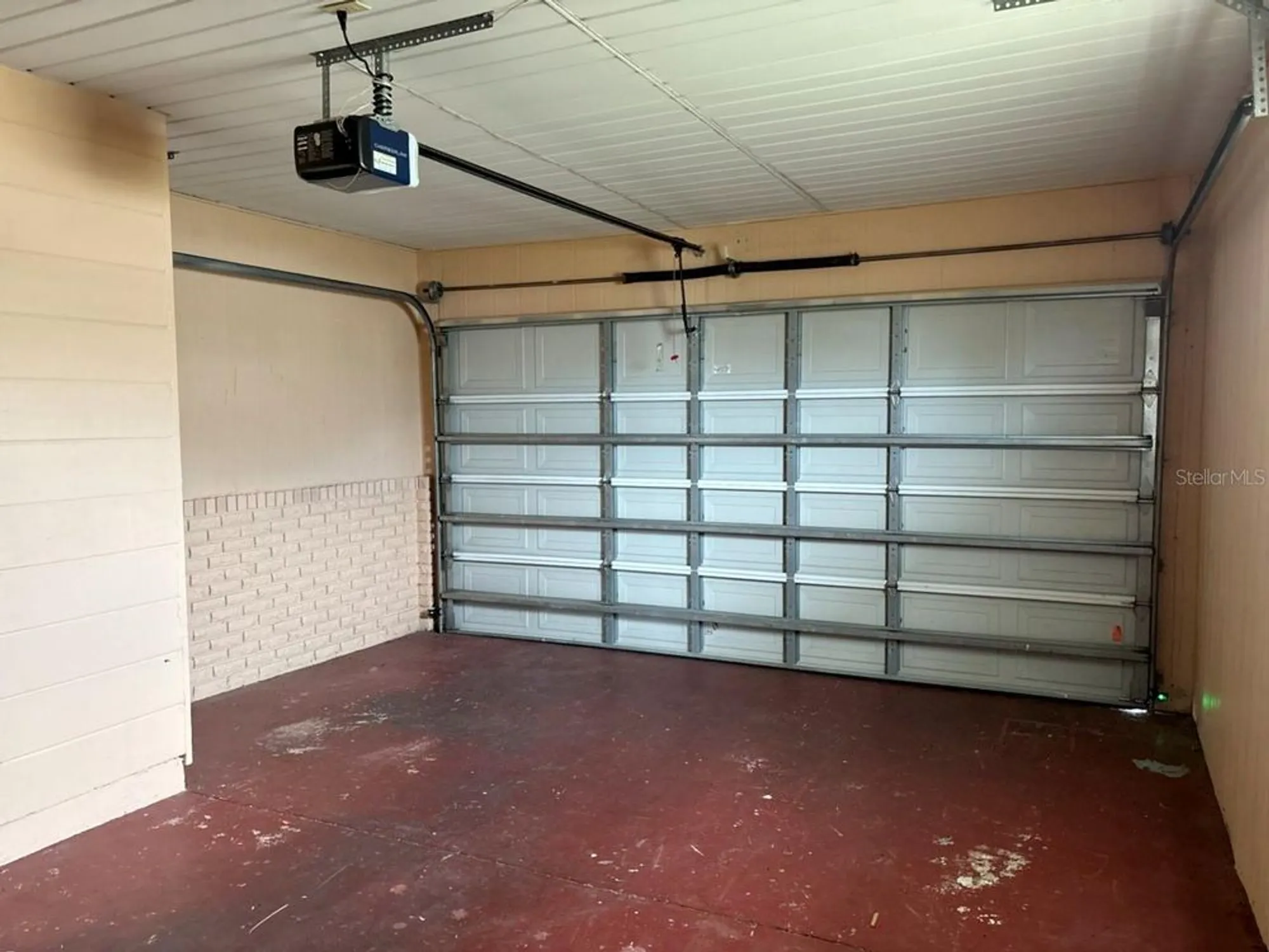 Property Slideshow image 12 of 19 | 1517 danbury dr, Sun City Center, FL, 33573