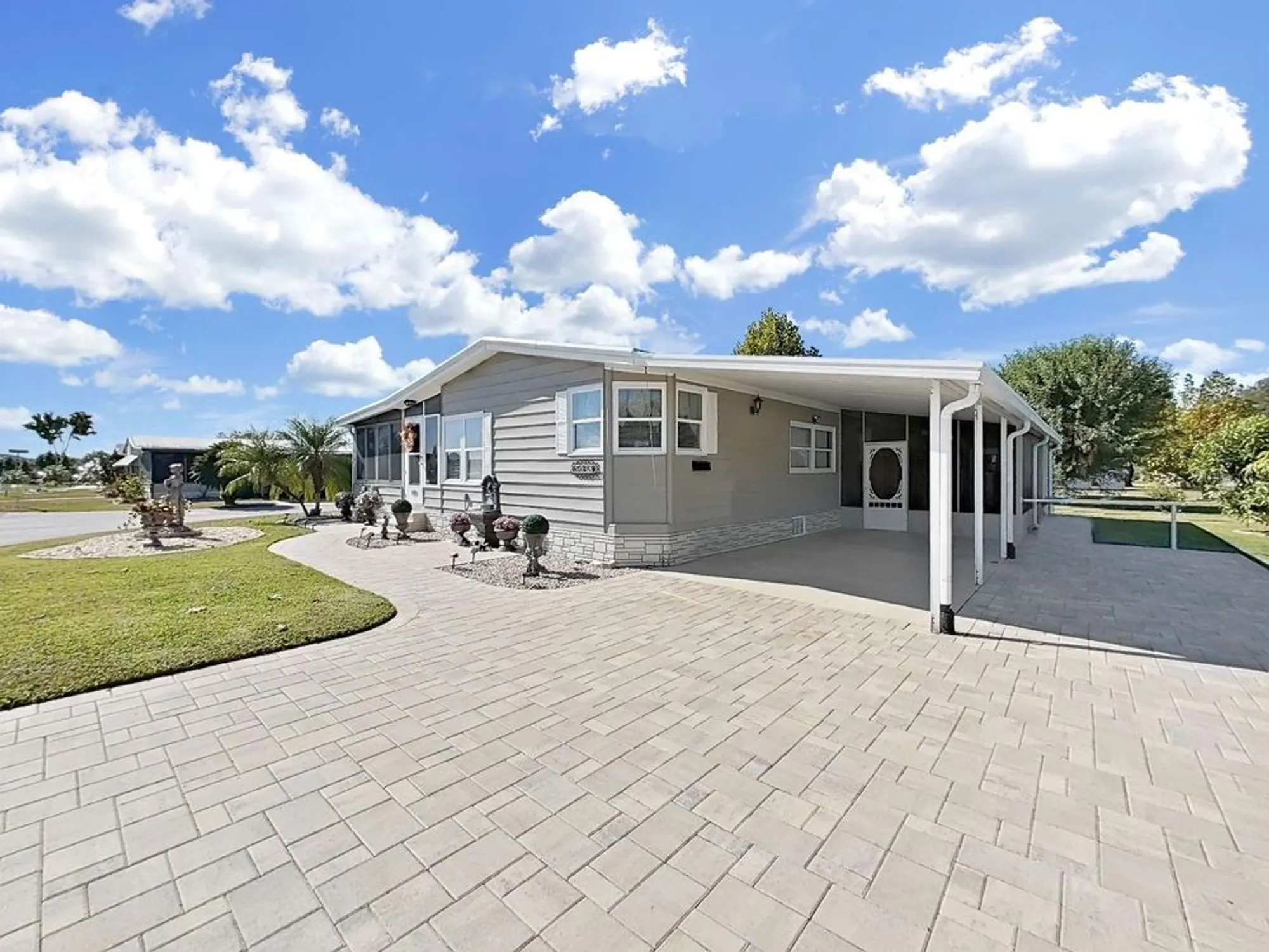 Property Slideshow image 8 of 40 | 5038 foxwood blvd, Lakeland, FL, 33810