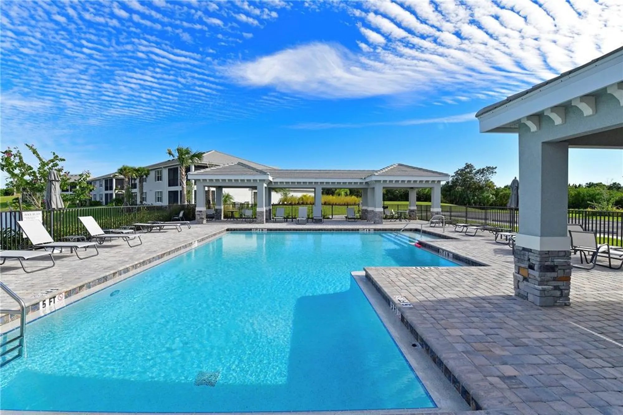 Property Slideshow image 45 of 74 | 910 tidewater shores loop 102, Bradenton, FL, 34208