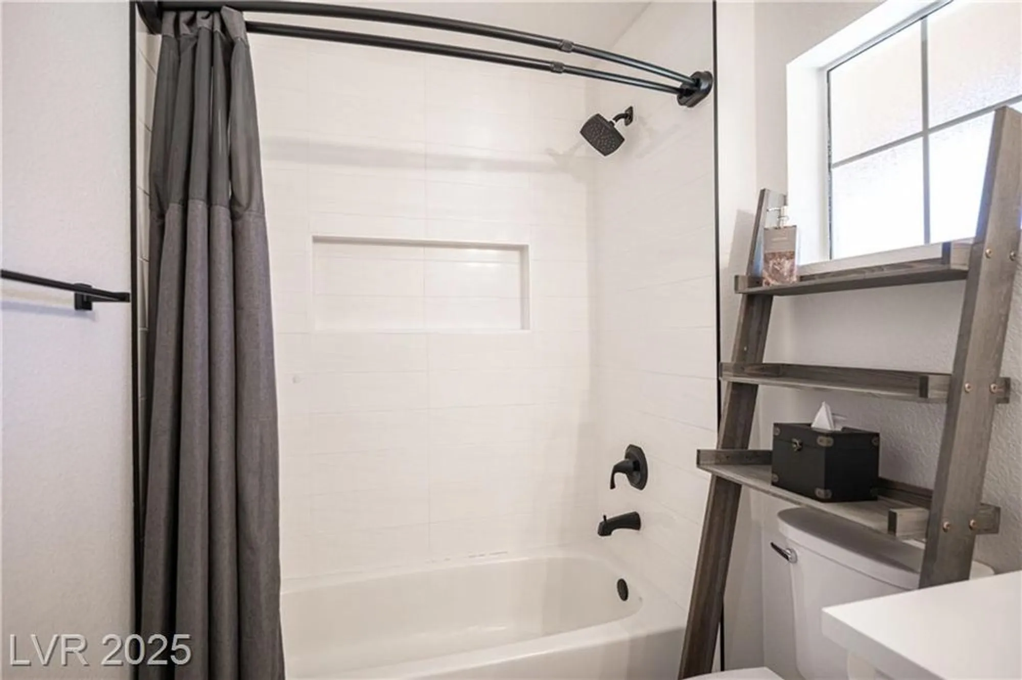 Property Slideshow image 40 of 72 | 2548 tumble brook dr, Las Vegas, NV, 89134