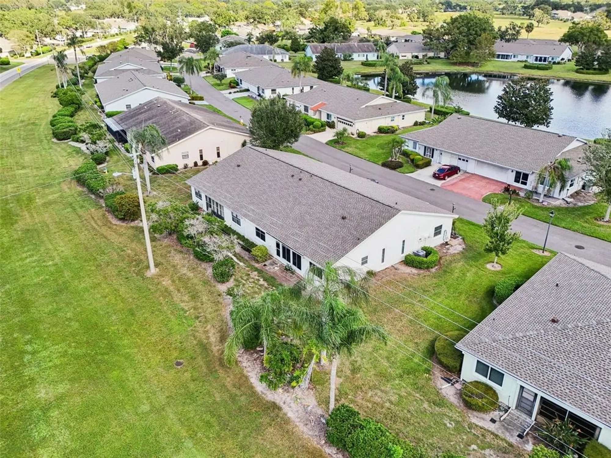 Property Slideshow image 32 of 55 | 2421 lancaster dr, Sun City Center, FL, 33573