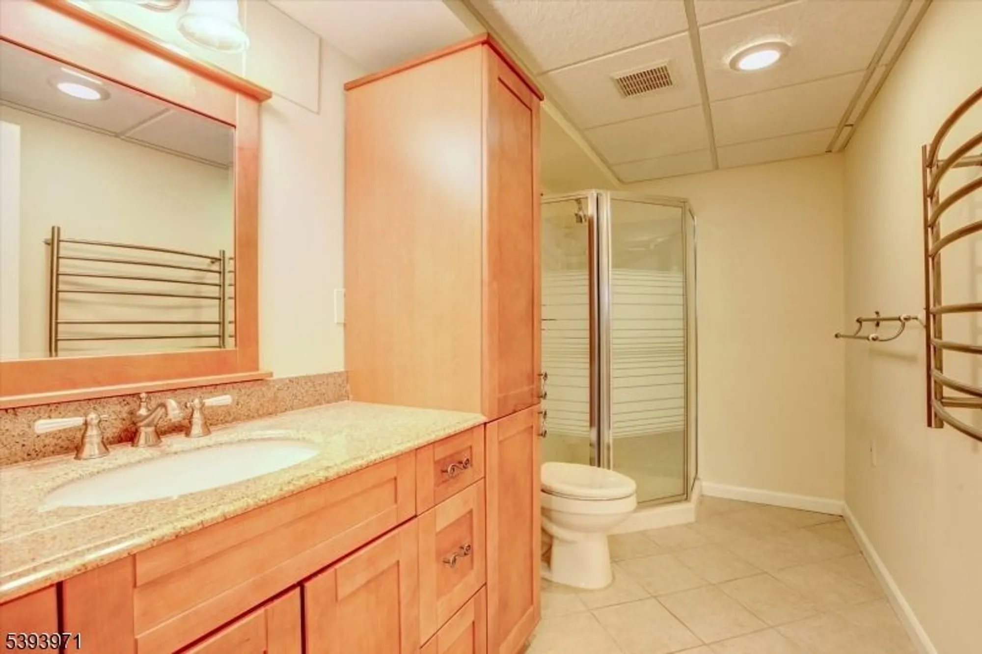 Property Slideshow image 22 of 29 | 13 fernwood ct, Whitehouse Station, NJ, 08889