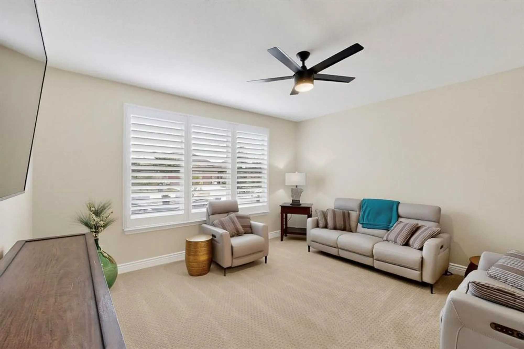 Property Slideshow image 29 of 40 | 12704 golden rock dr, Denton, TX, 76207
