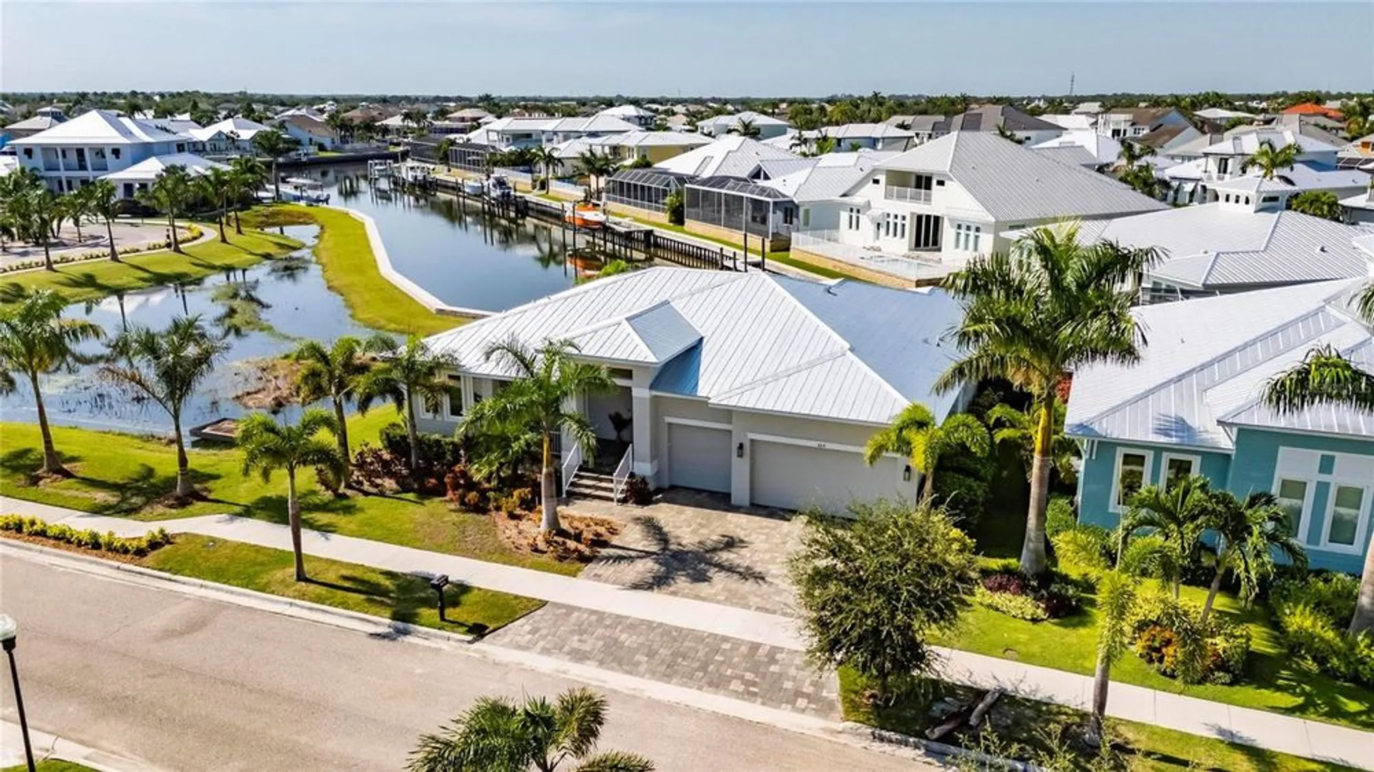 Property Slideshow image 69 of 91 | 614 pinckney dr, Apollo Beach, FL, 33572